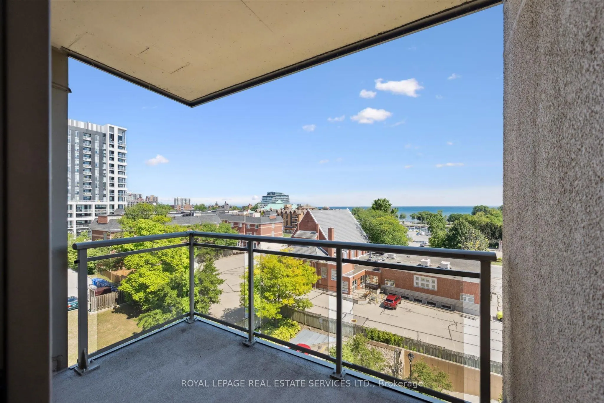 2511 Lakeshore Road W, #608