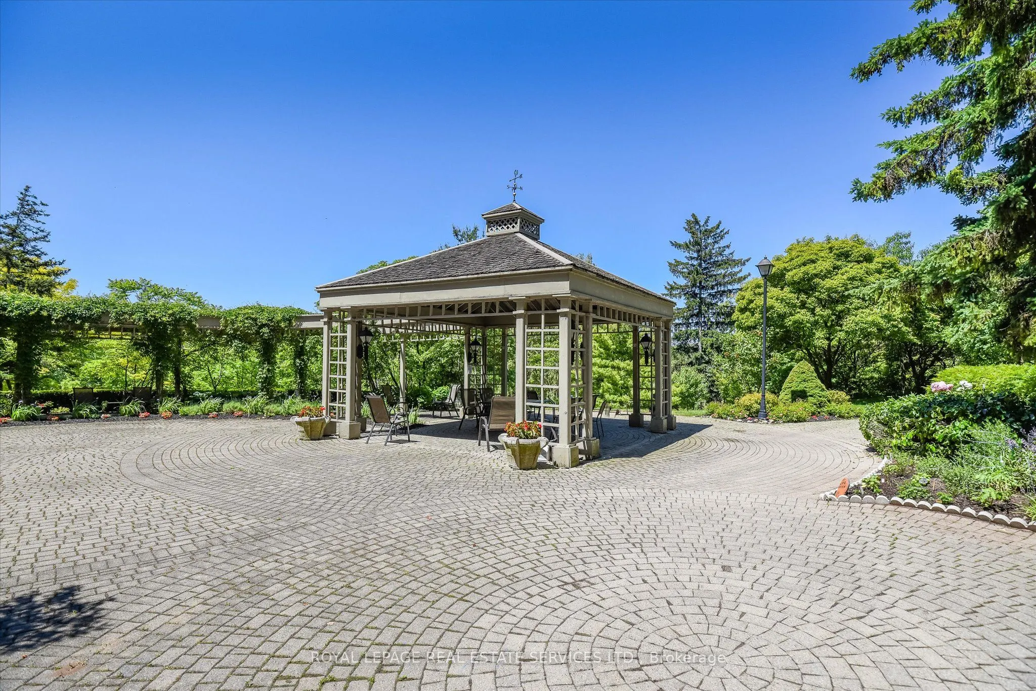 2511 Lakeshore Road W, #608