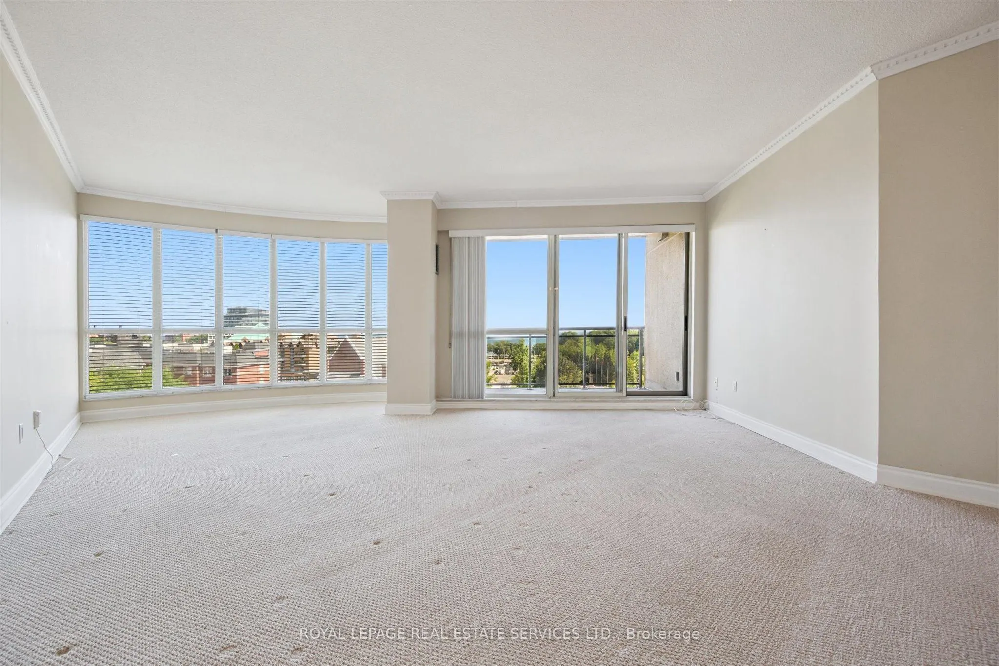 2511 Lakeshore Road W, #608