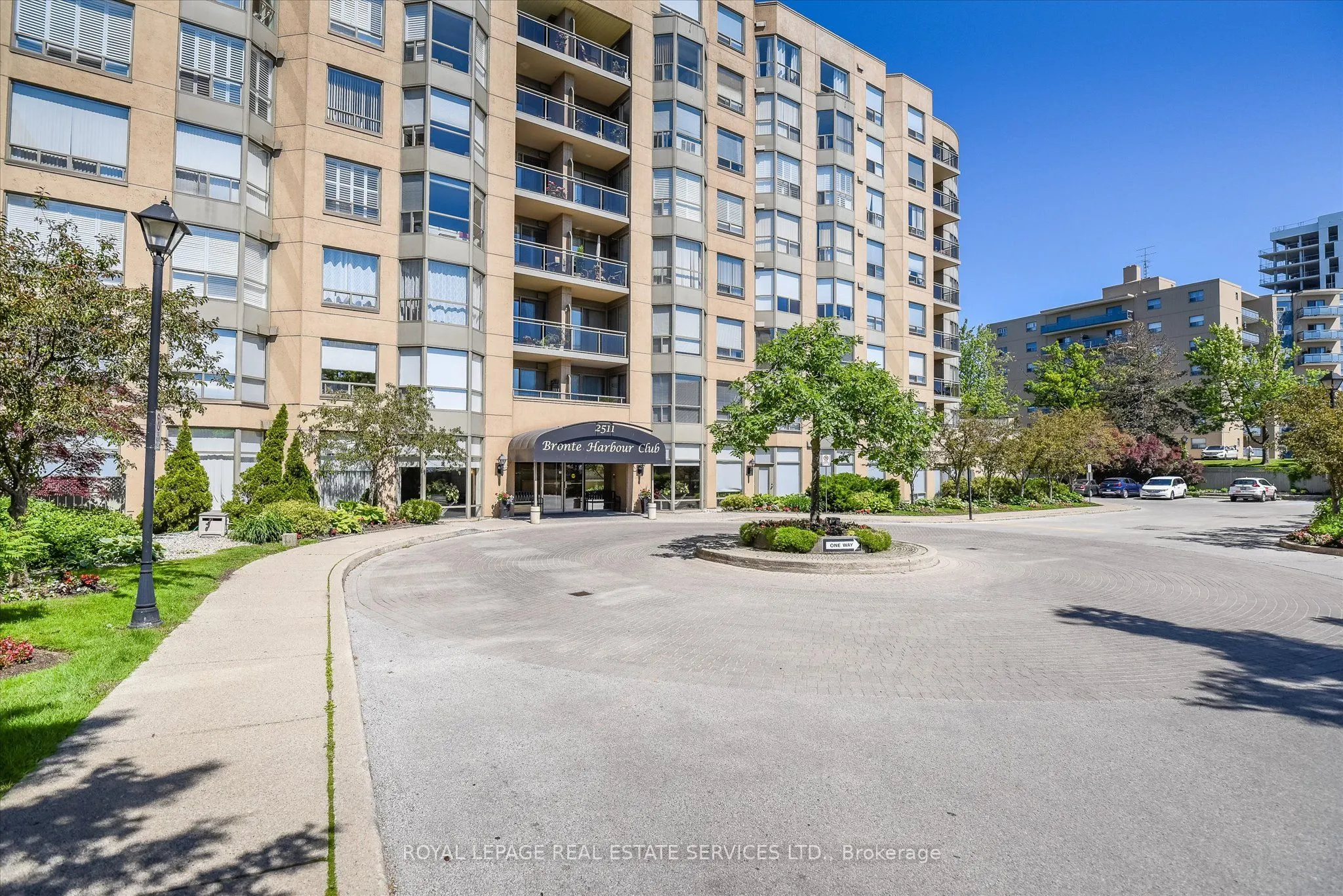 2511 Lakeshore Road W, #608