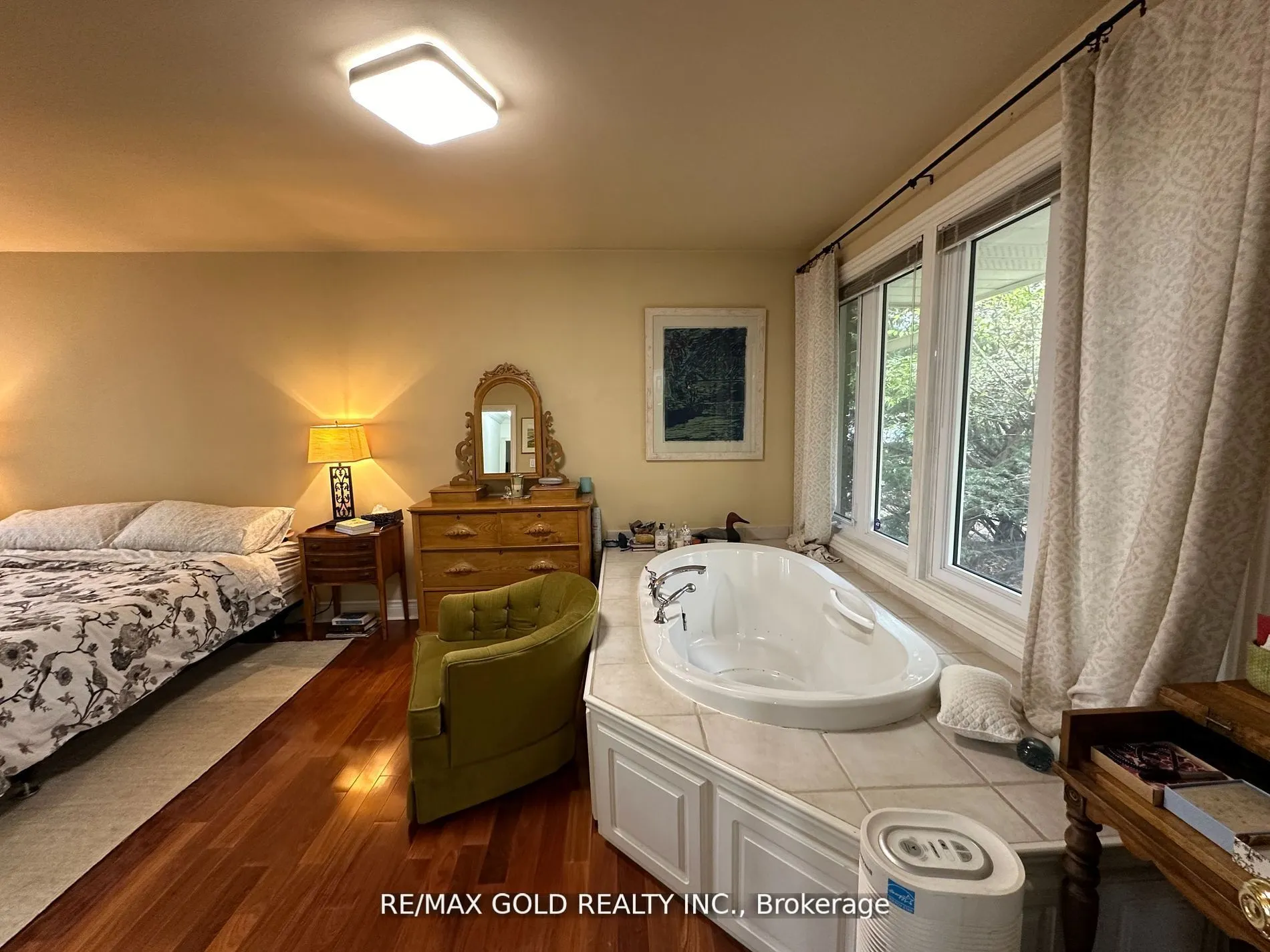 275 Eastcourt Road