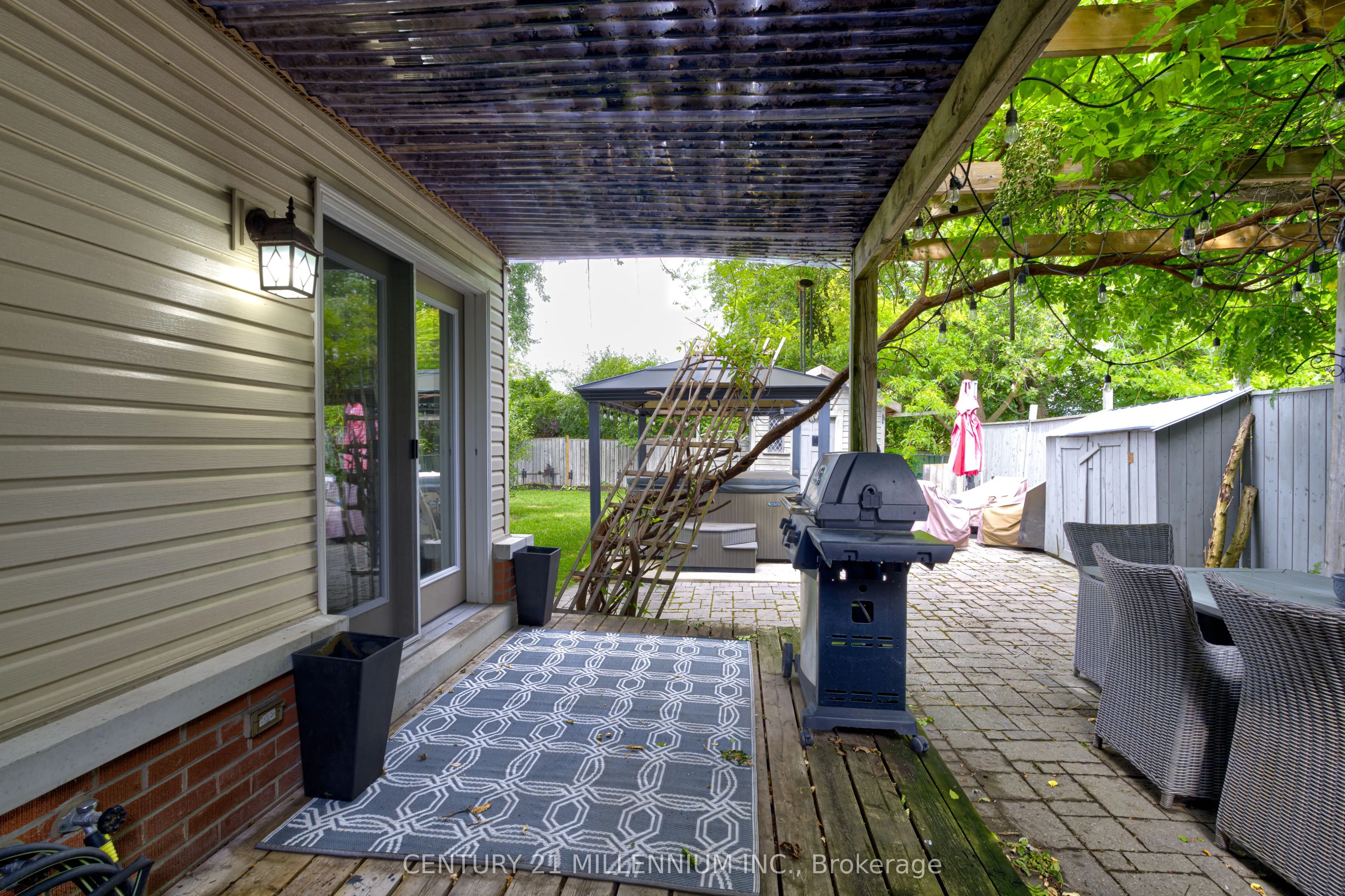 17 Evesham Crescent