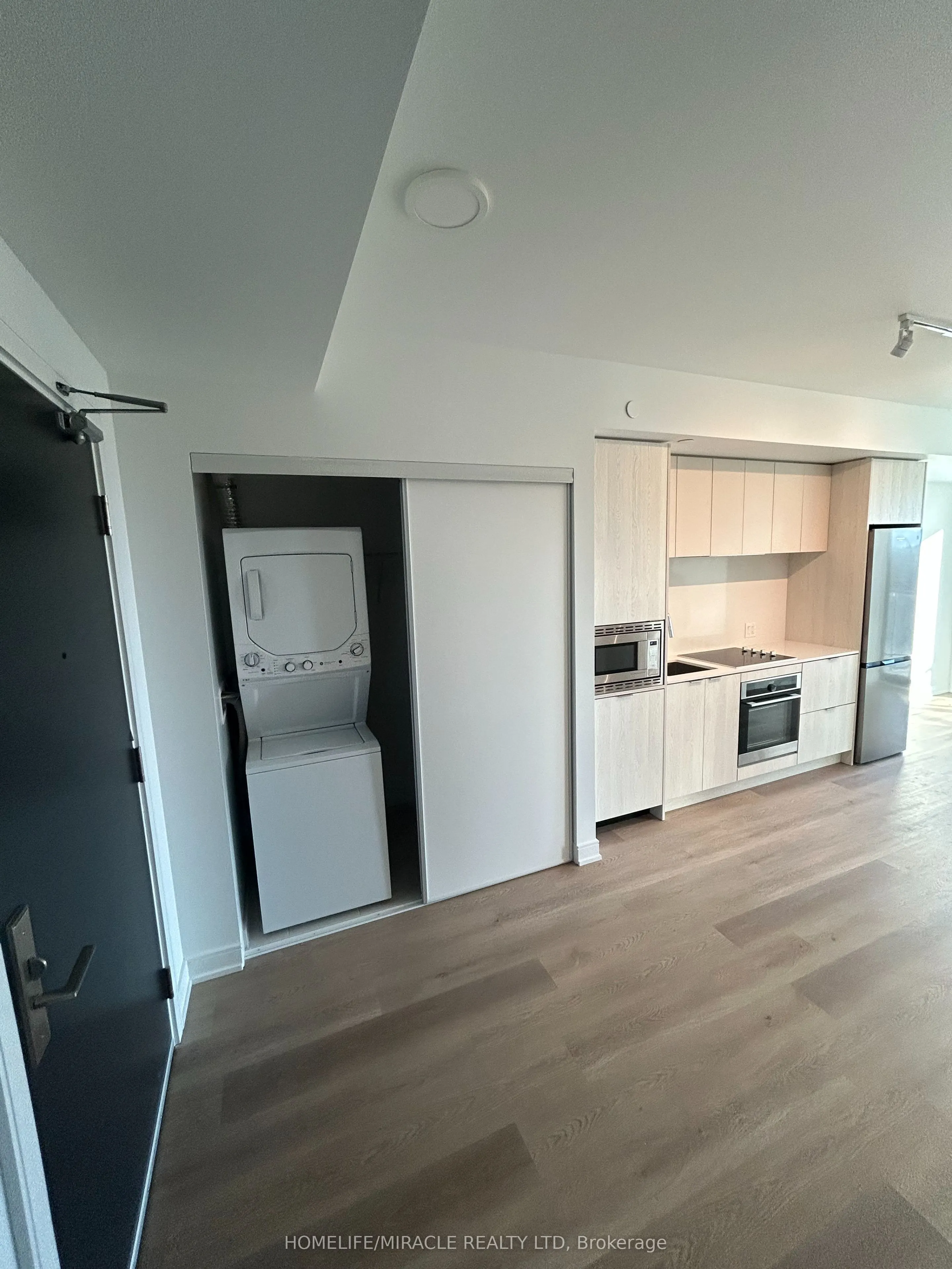 3009 Novar Road, #1015