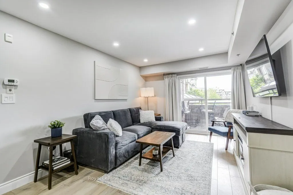 3060 Rotary Way W, #201
