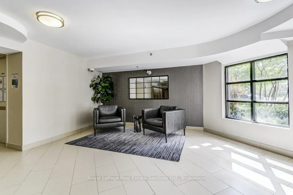3060 Rotary Way W, #201