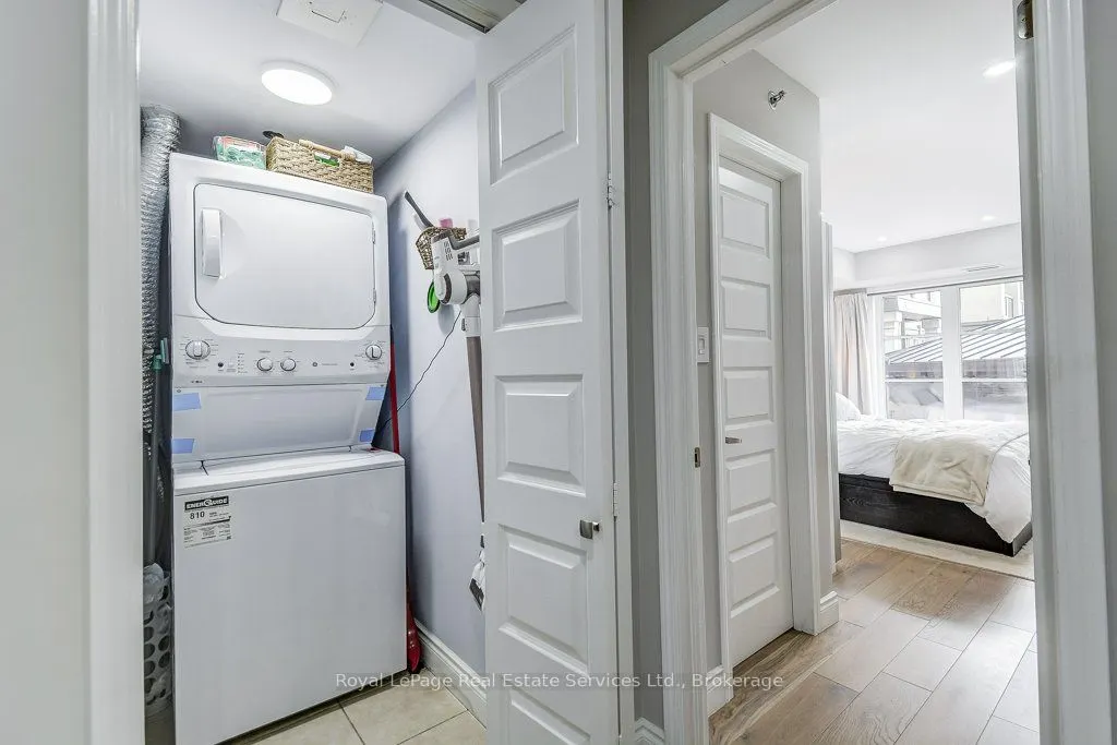 3060 Rotary Way W, #201