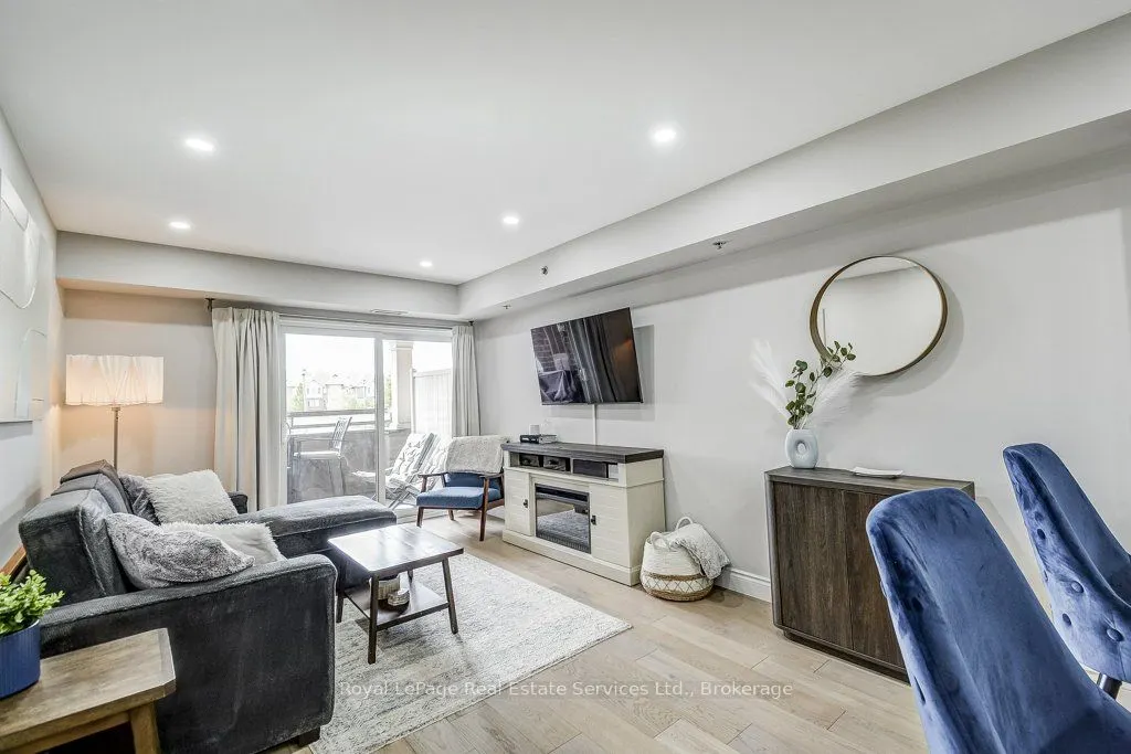 3060 Rotary Way W, #201