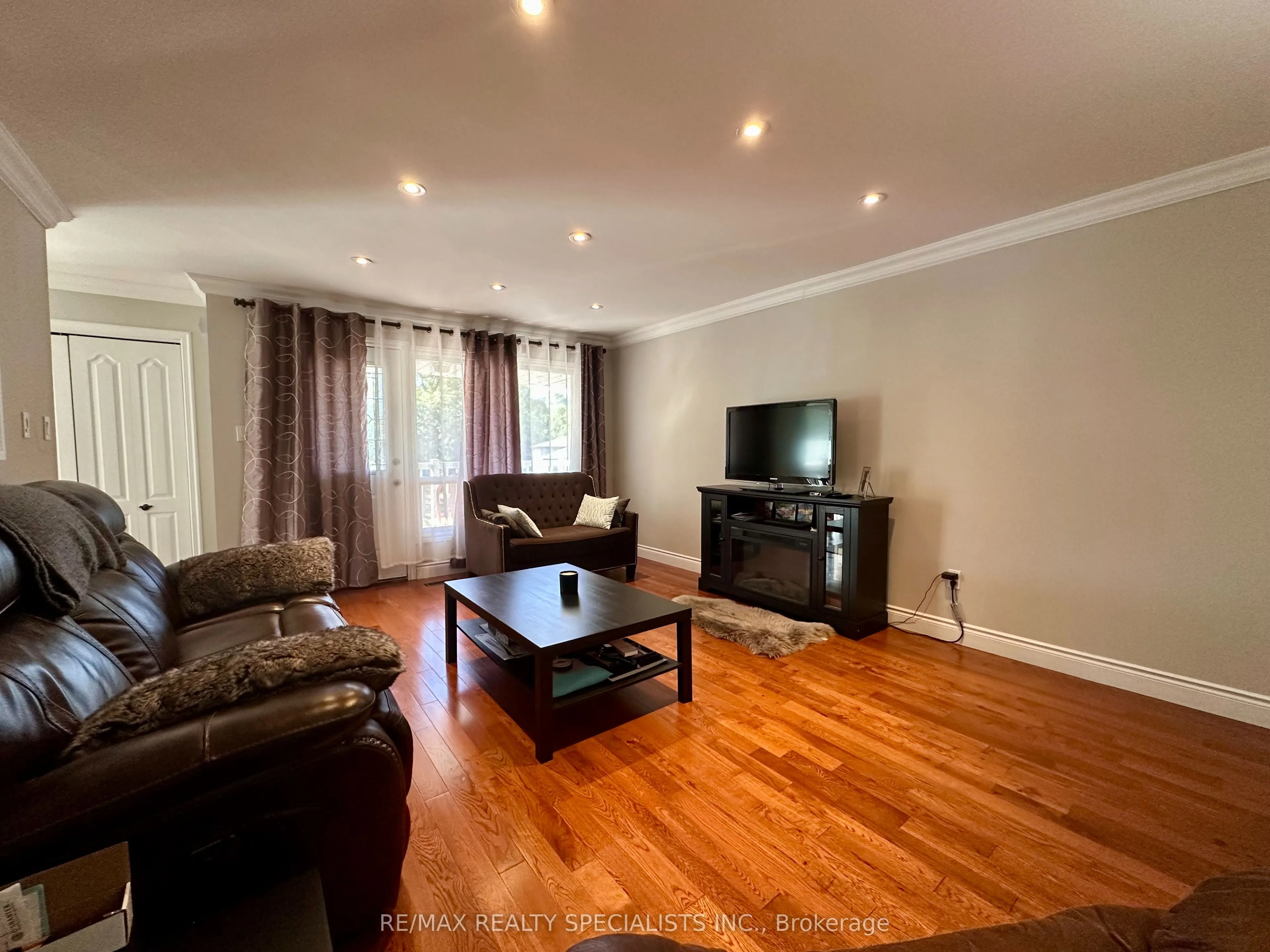 431 Ginger Downs, #UPPER