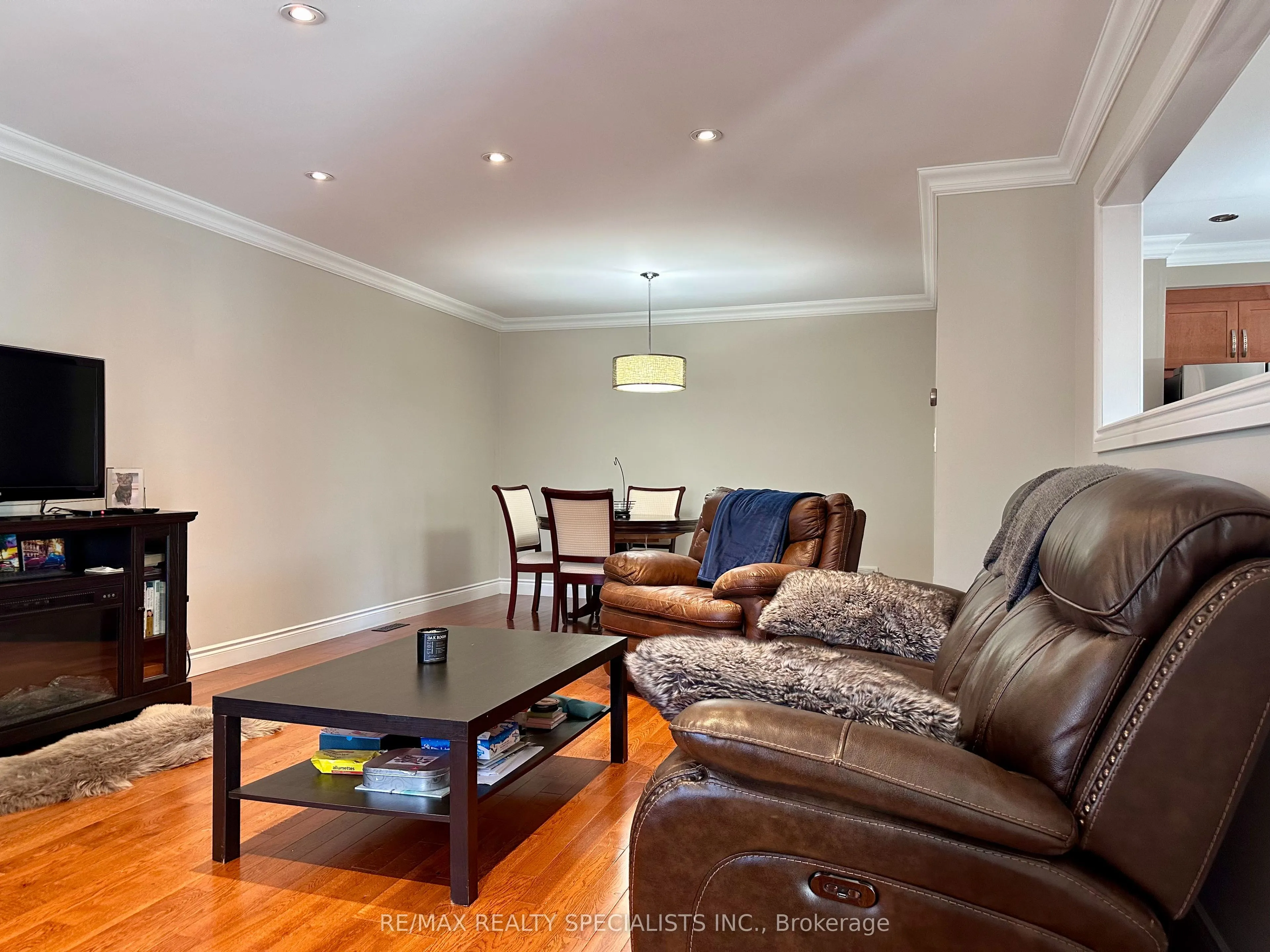 431 Ginger Downs, #UPPER