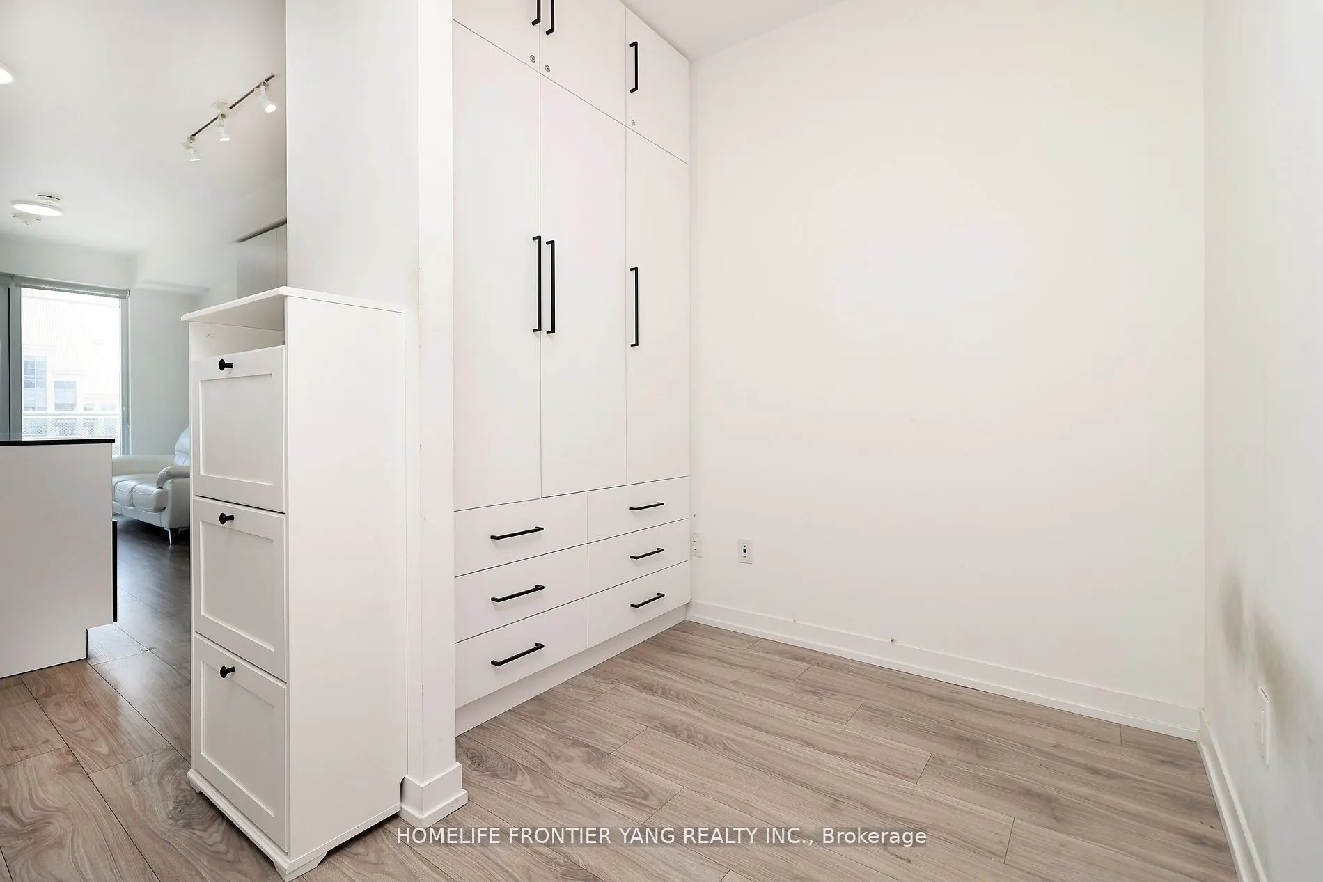 4065 Confederation Parkway, #2805