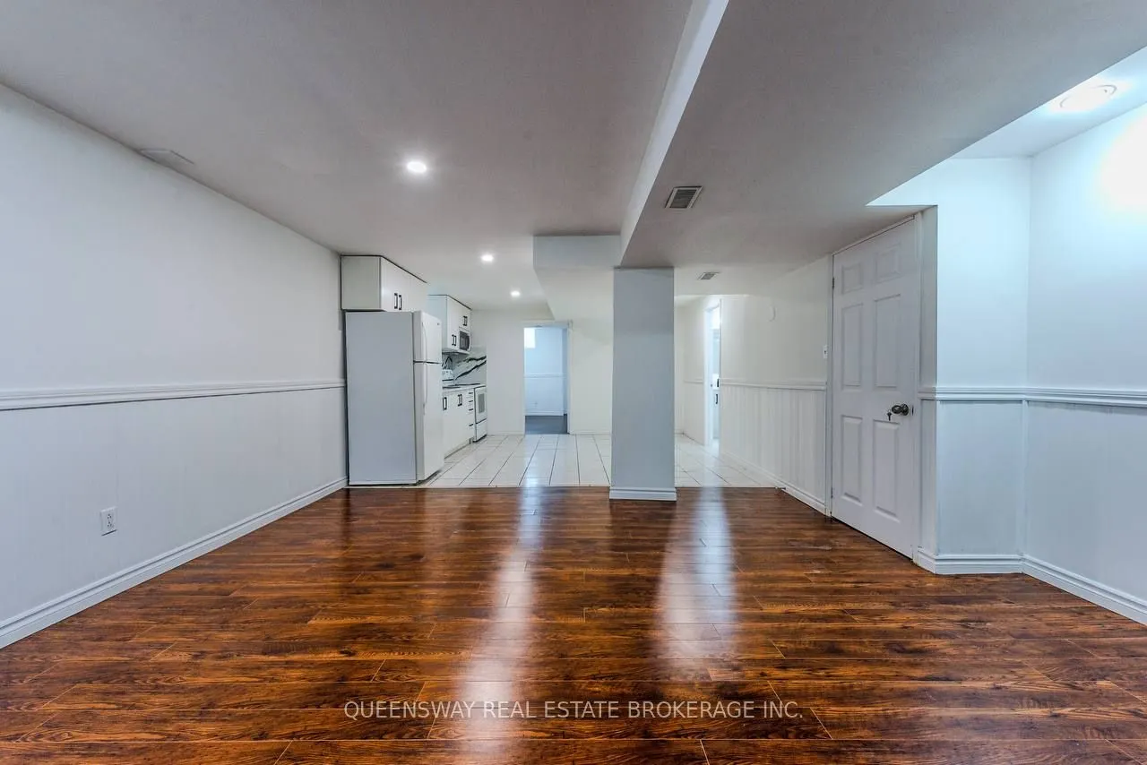 12 Dandelion Road