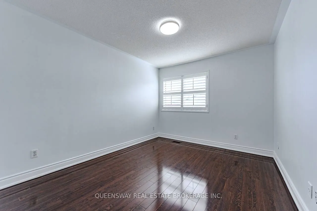 12 Dandelion Road