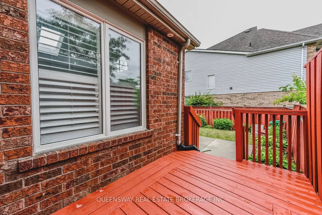 12 Dandelion Road