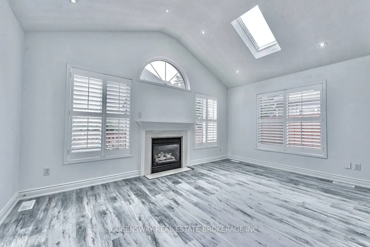 12 Dandelion Road