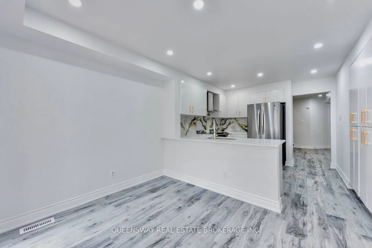 12 Dandelion Road