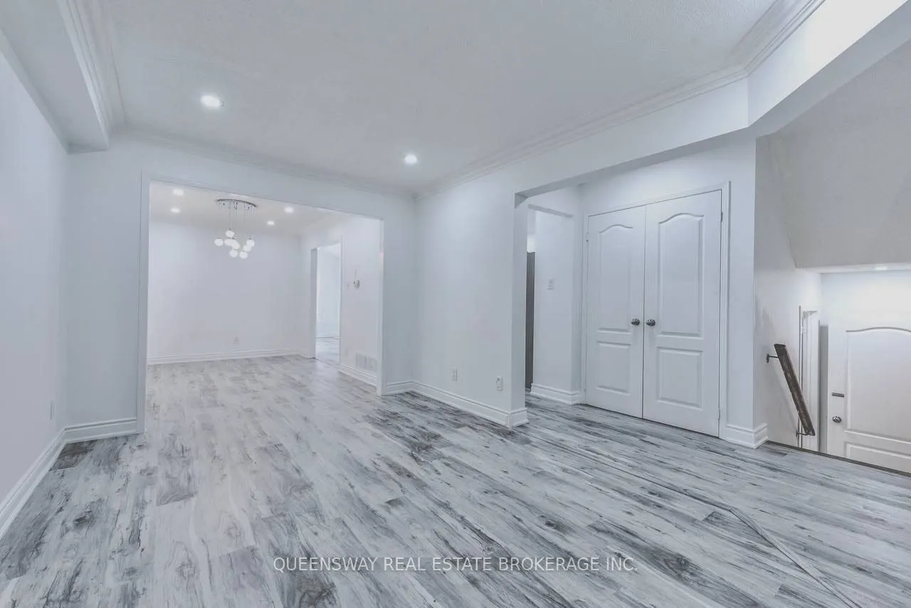 12 Dandelion Road
