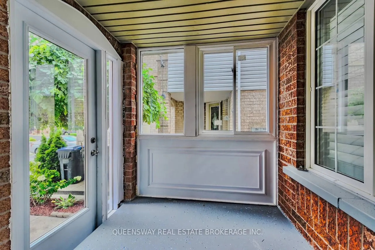 12 Dandelion Road