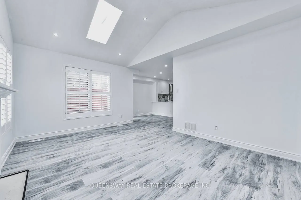 12 Dandelion Road
