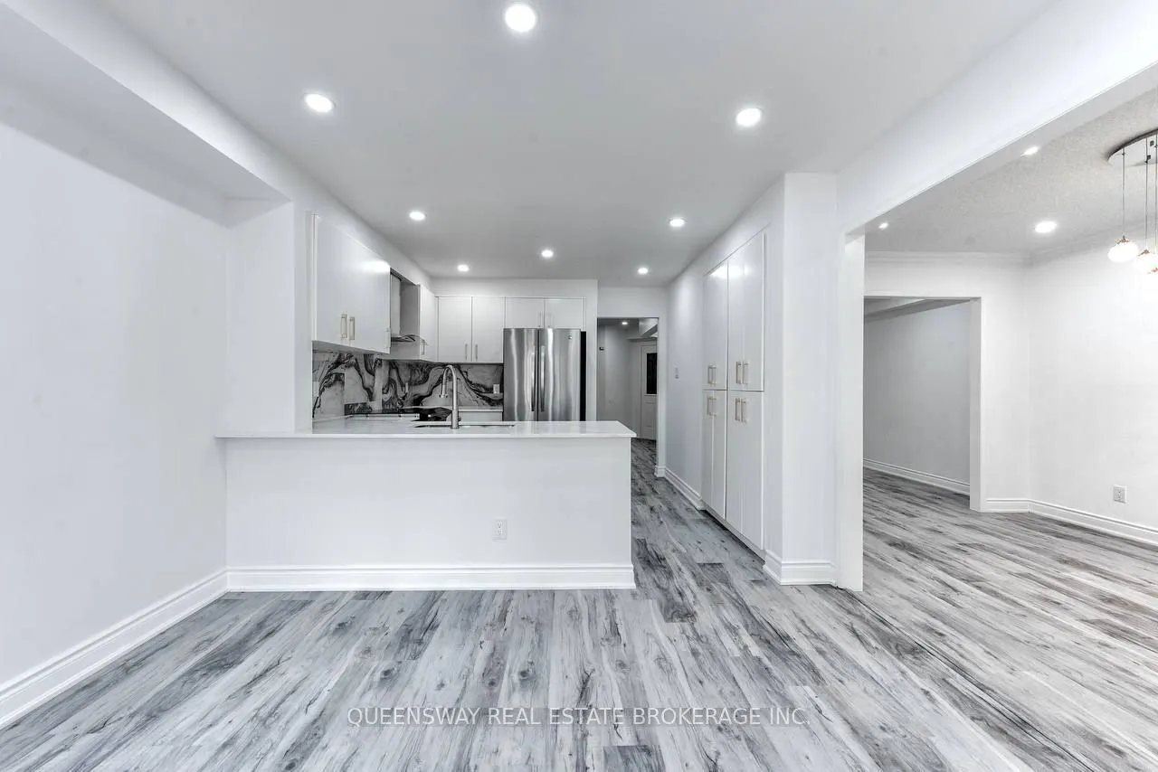 12 Dandelion Road