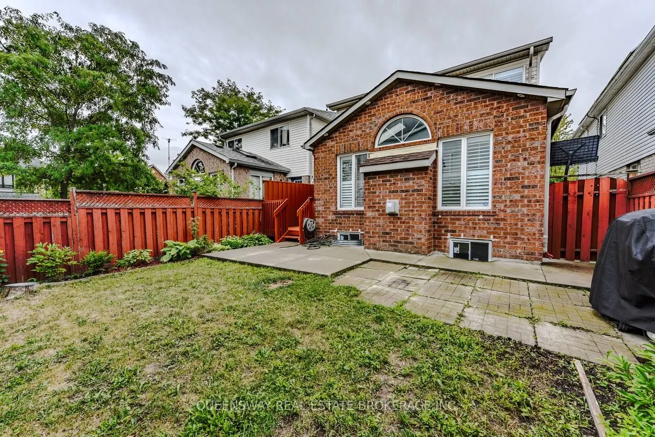 12 Dandelion Road