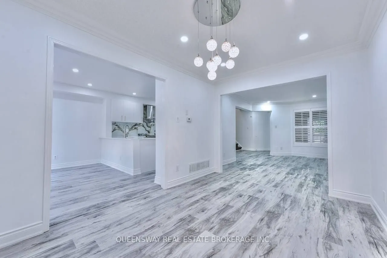 12 Dandelion Road