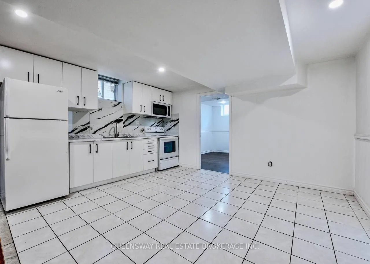 12 Dandelion Road