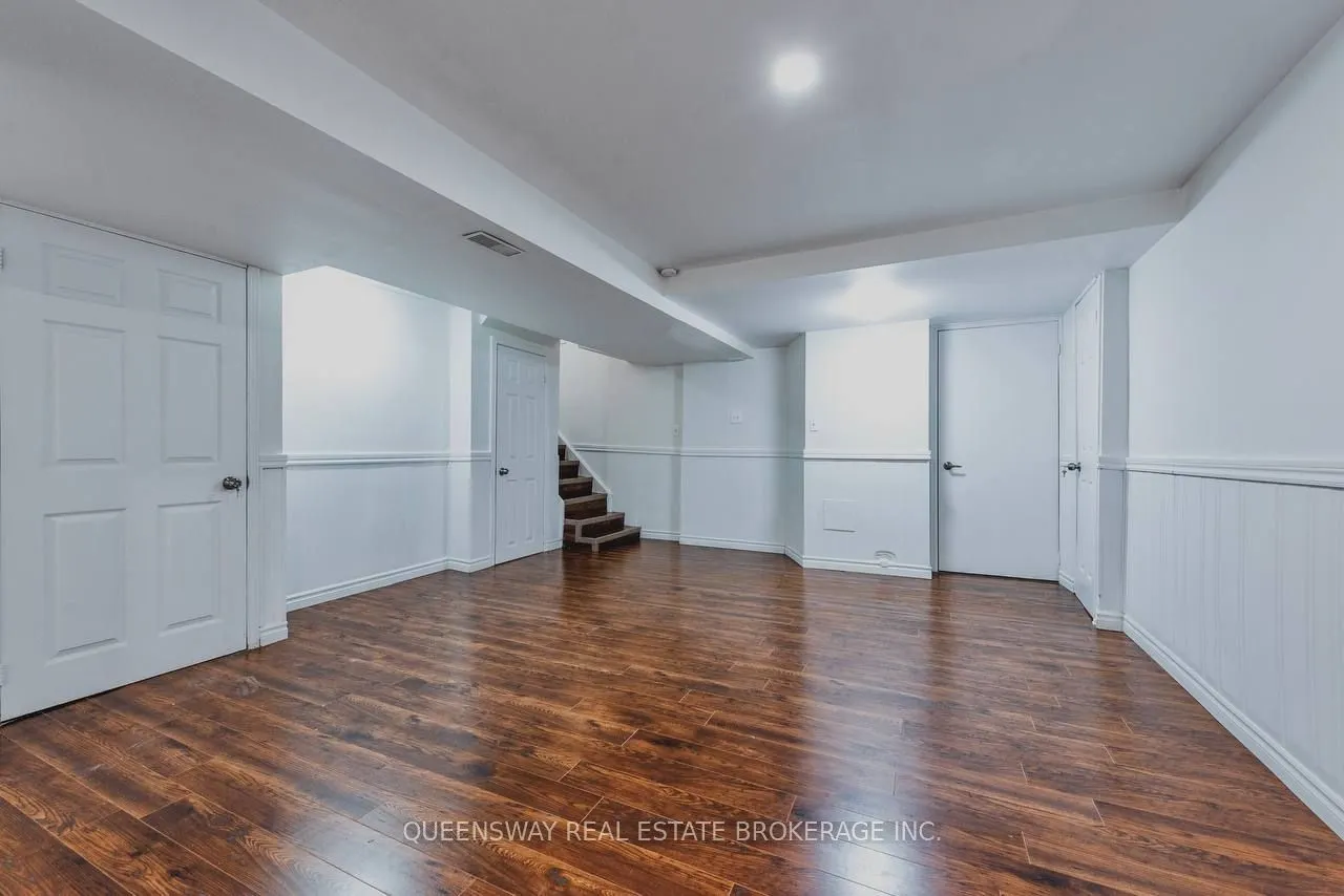 12 Dandelion Road
