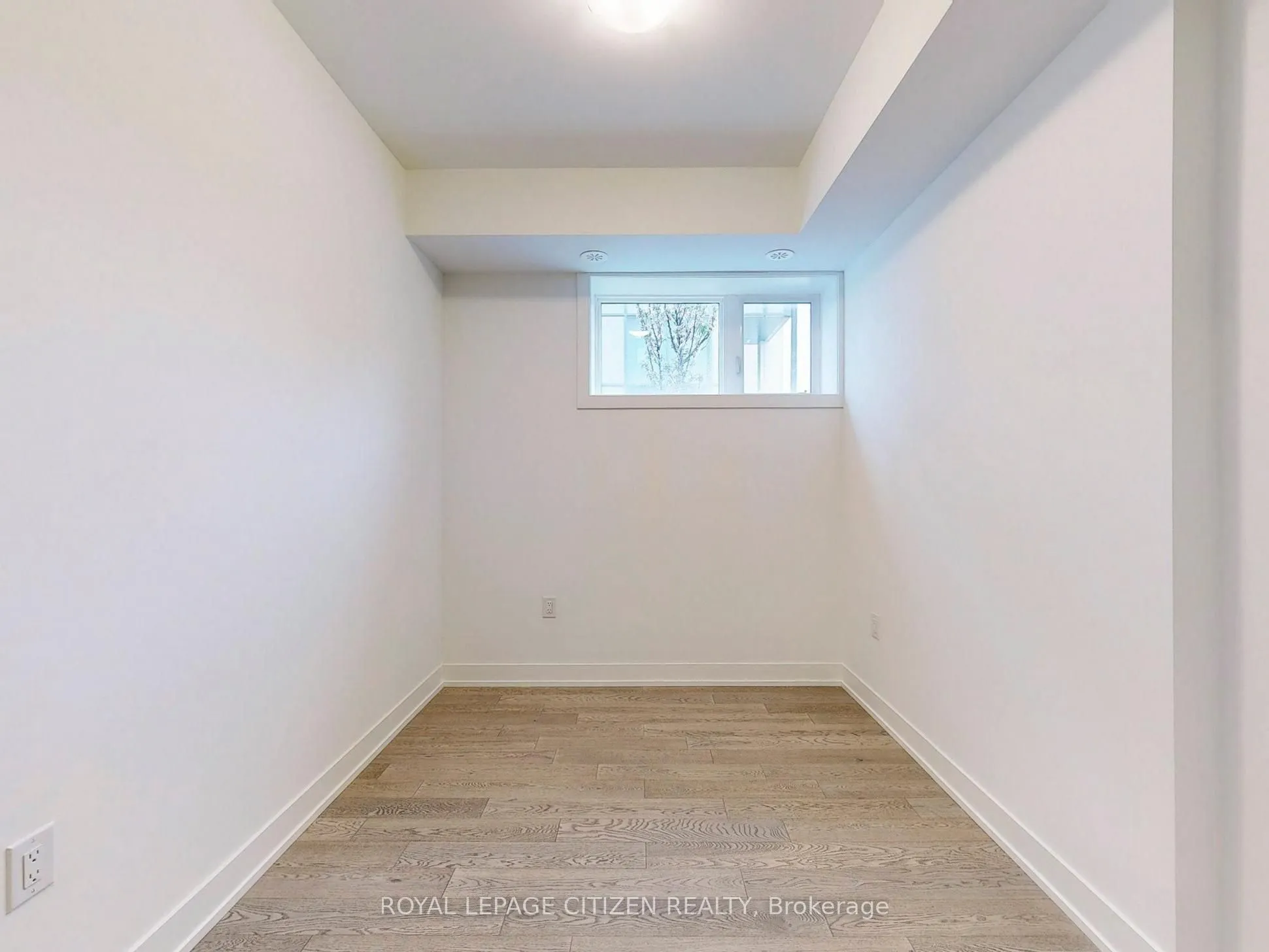 1075 Douglas Mccurdy Comm, #147