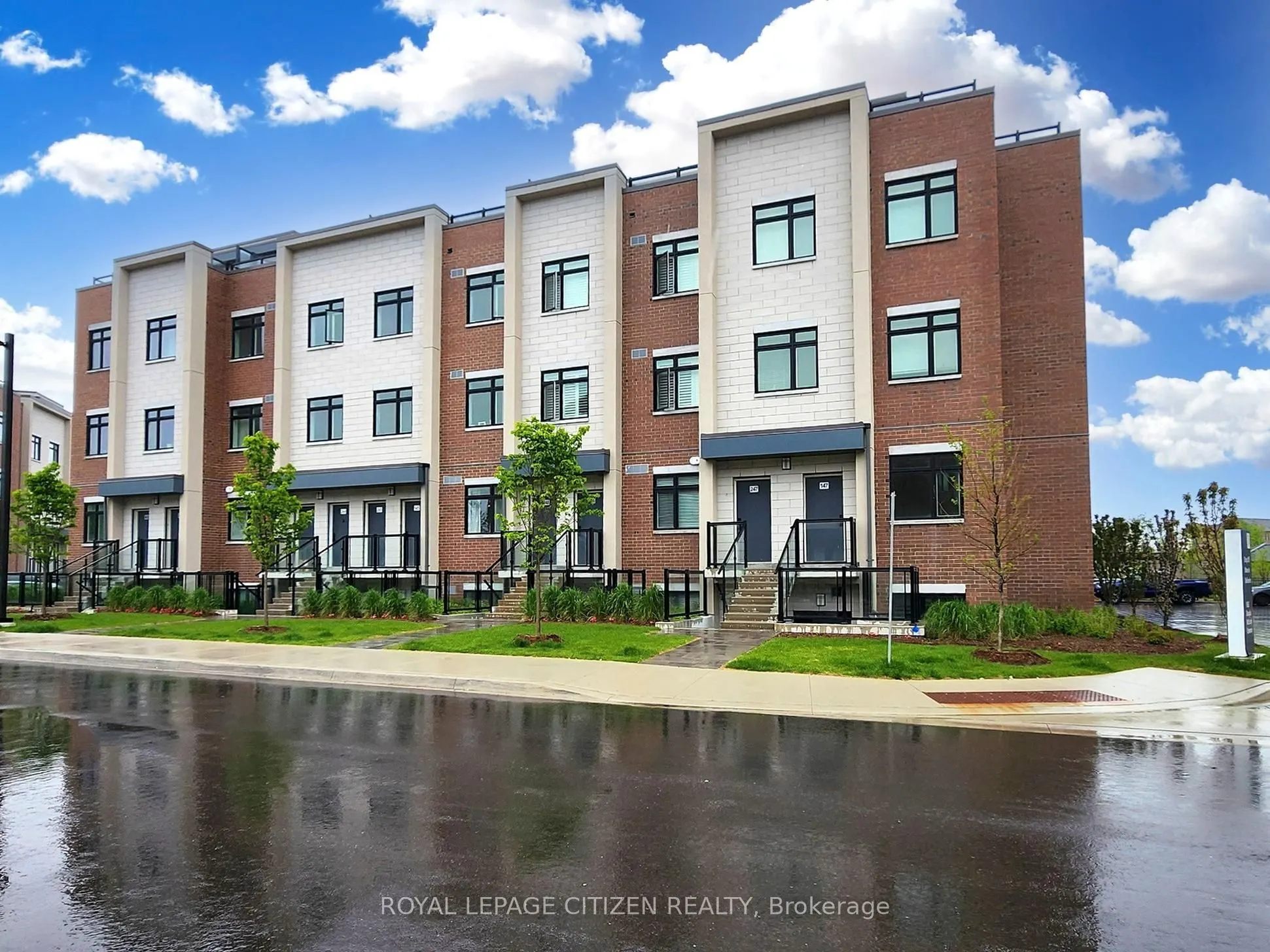 1075 Douglas Mccurdy Comm, #147