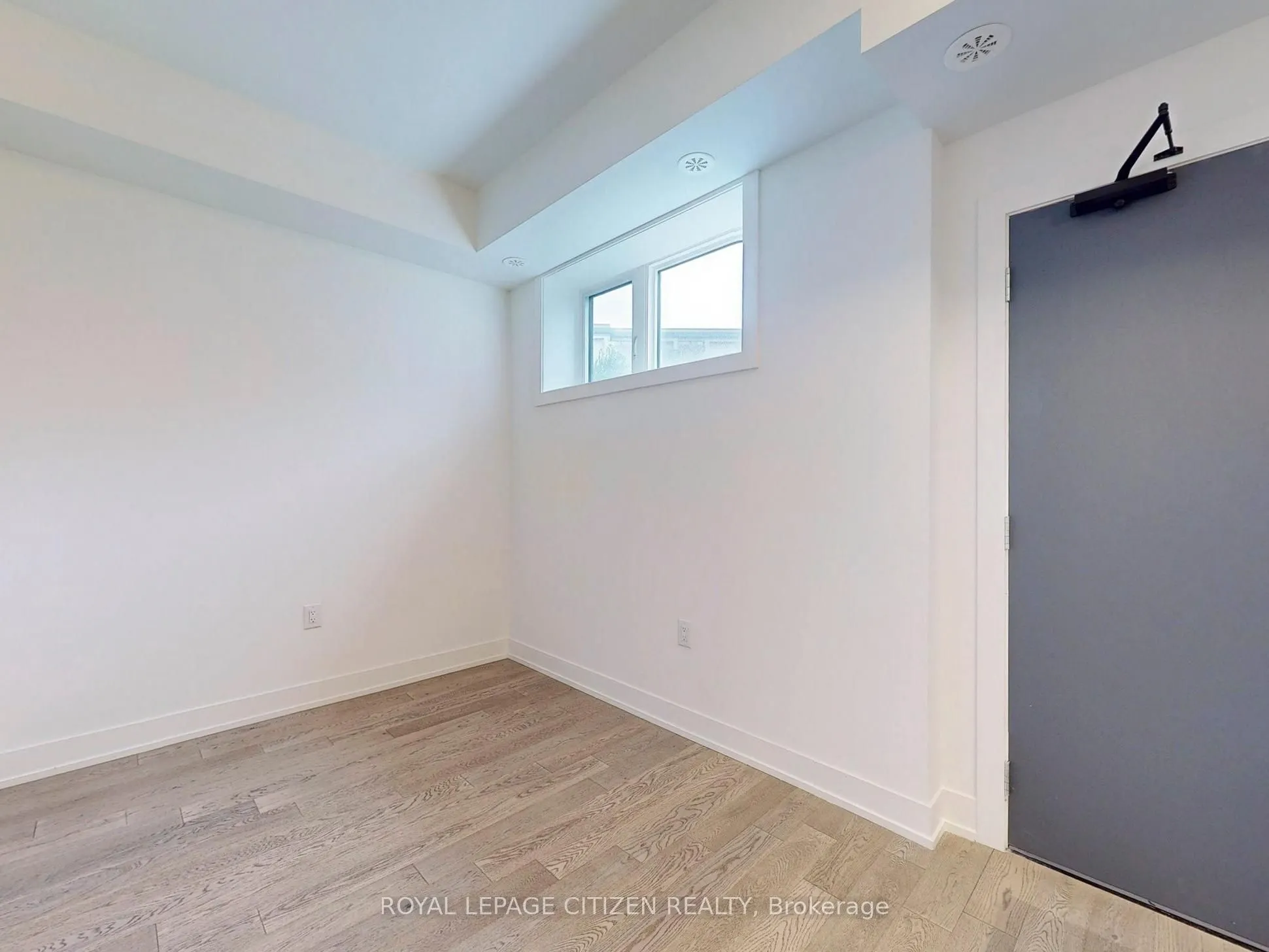 1075 Douglas Mccurdy Comm, #147