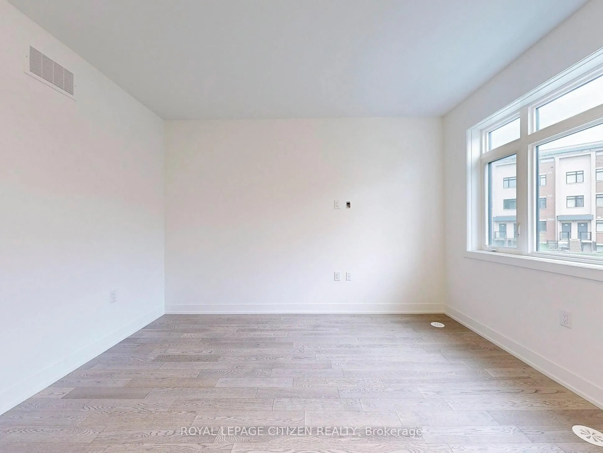 1075 Douglas Mccurdy Comm, #147