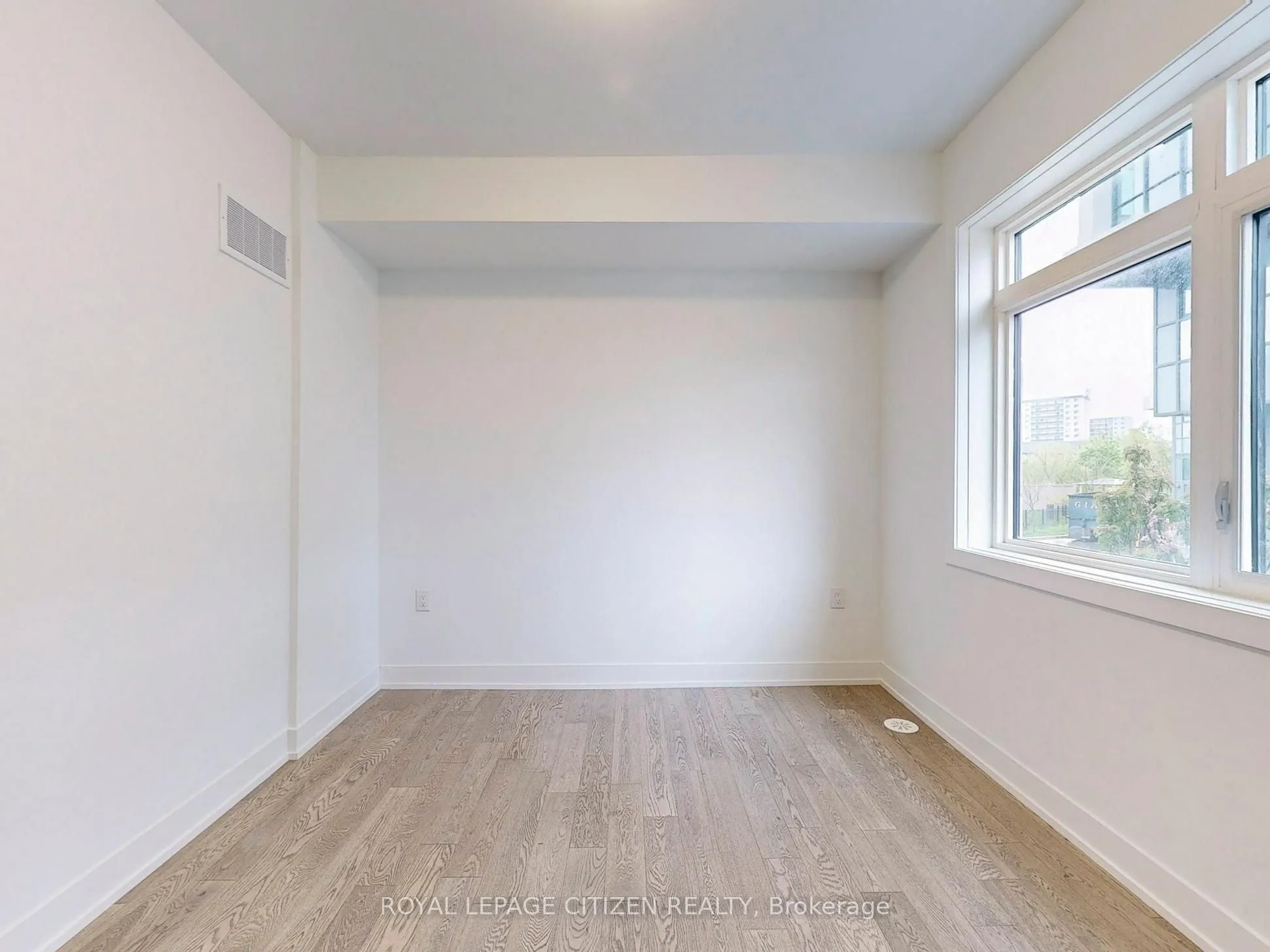 1075 Douglas Mccurdy Comm, #147