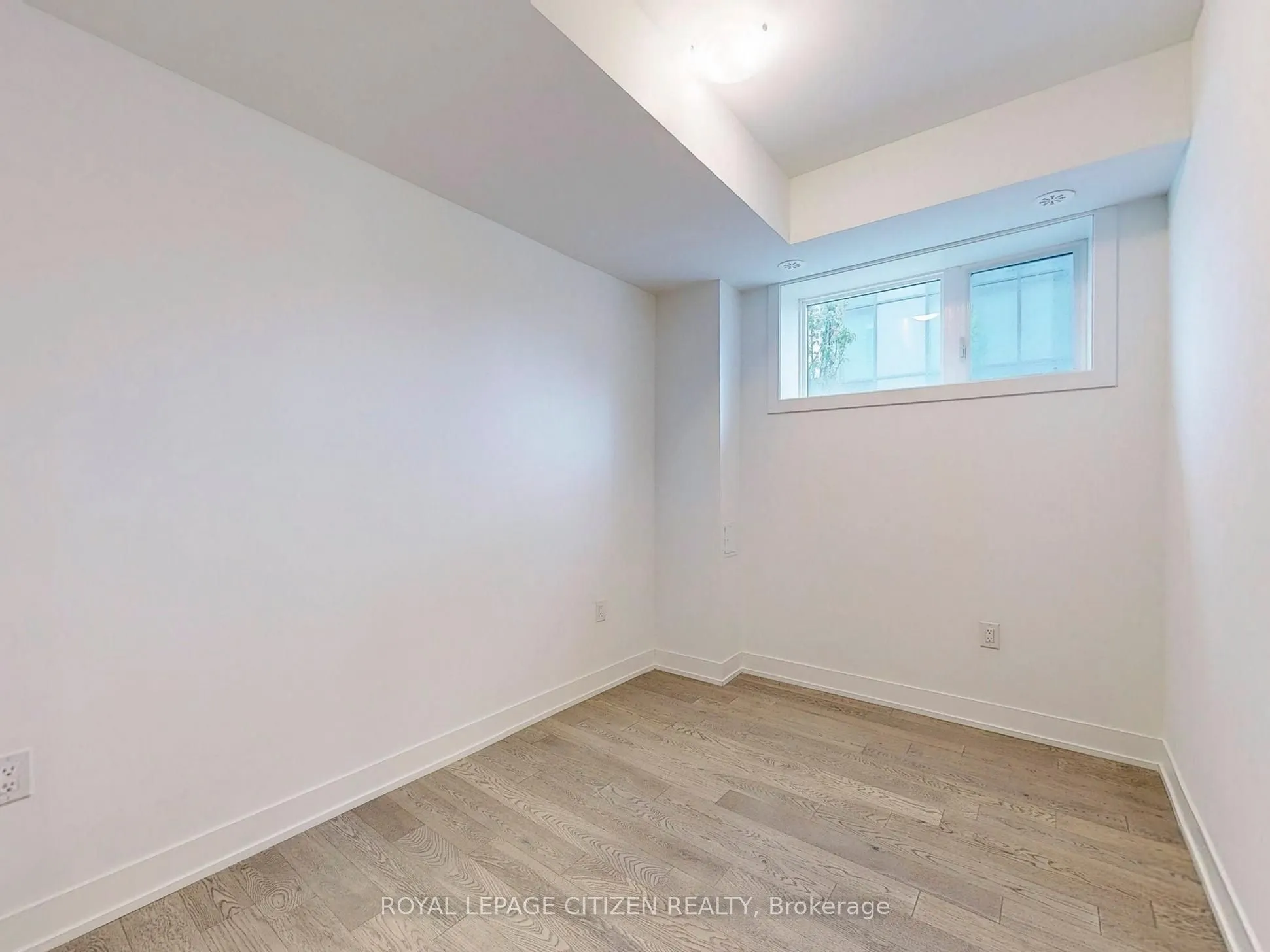 1075 Douglas Mccurdy Comm, #147