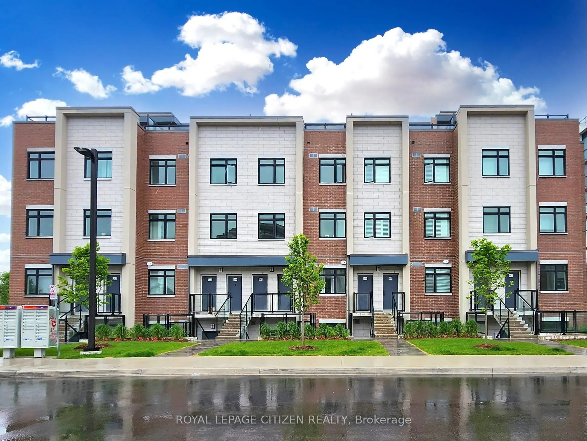 1075 Douglas Mccurdy Comm, #147