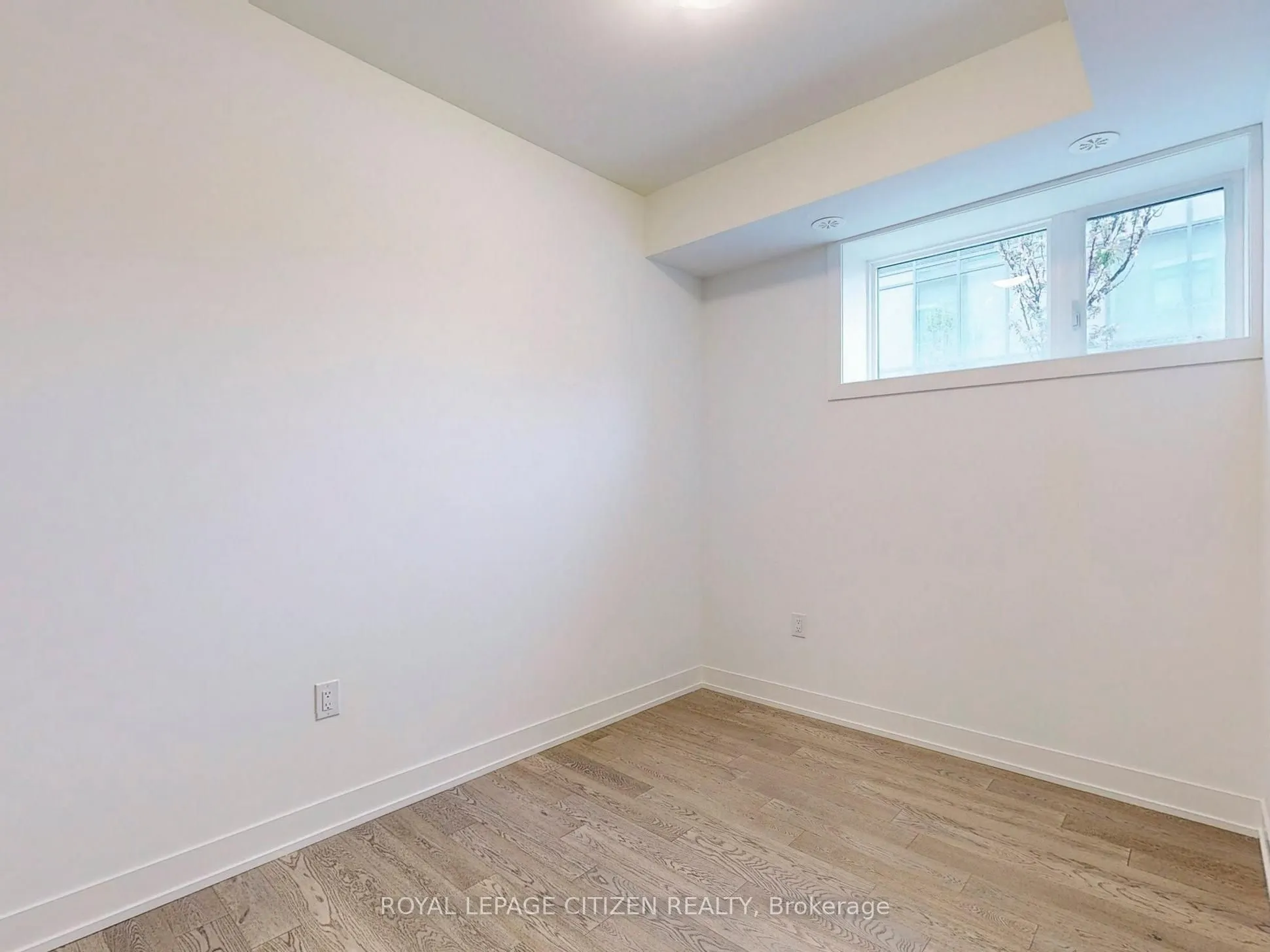 1075 Douglas Mccurdy Comm, #147