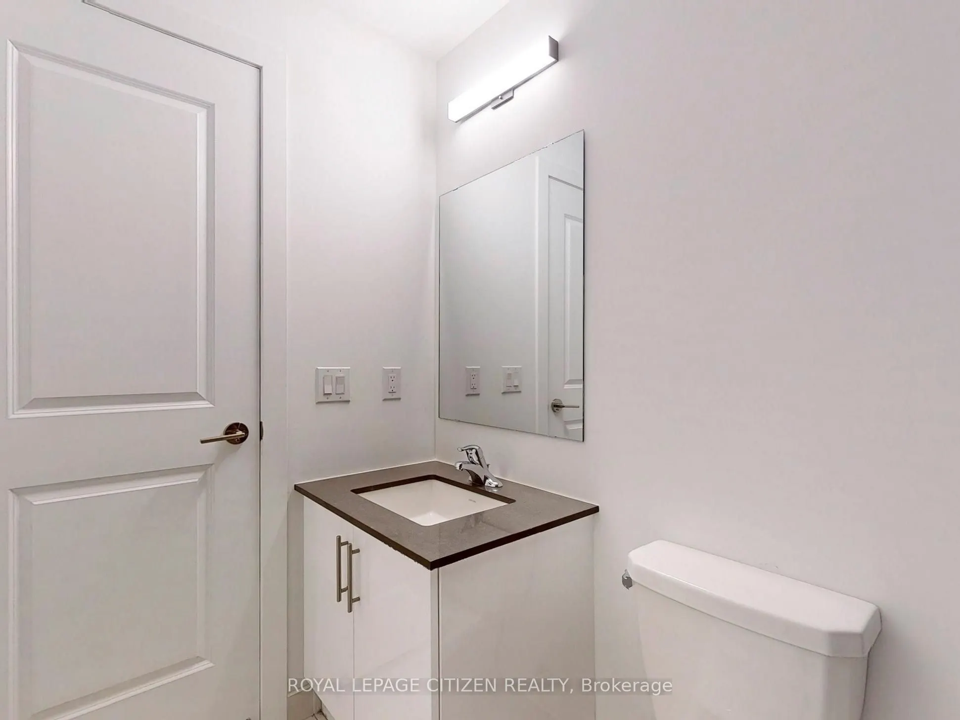 1075 Douglas Mccurdy Comm, #147