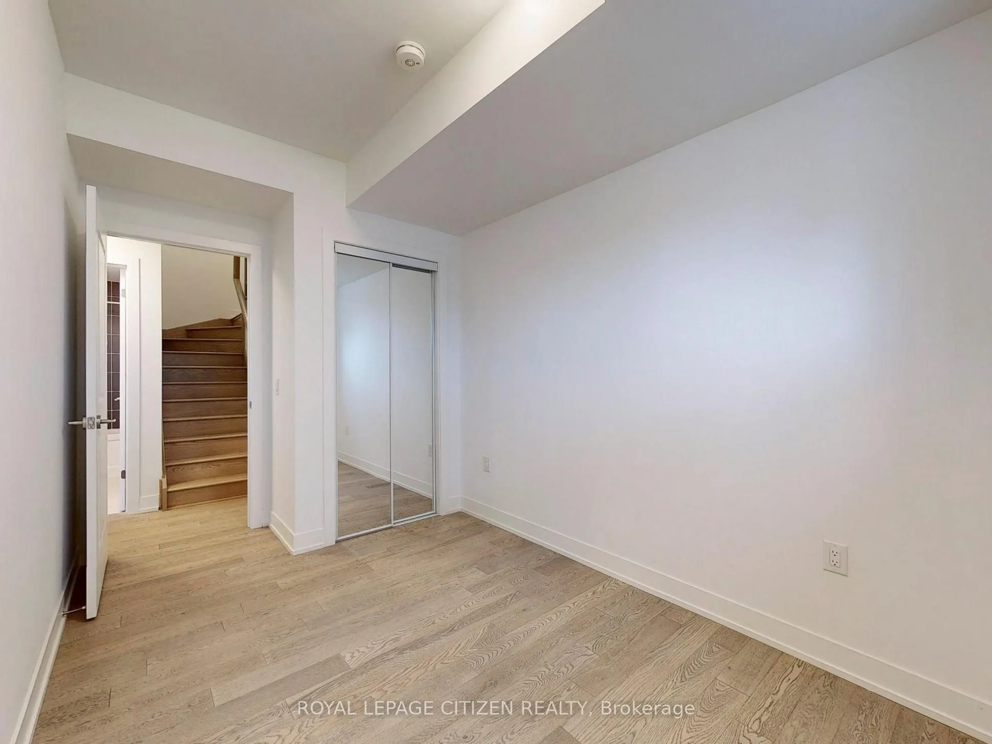 1075 Douglas Mccurdy Comm, #147