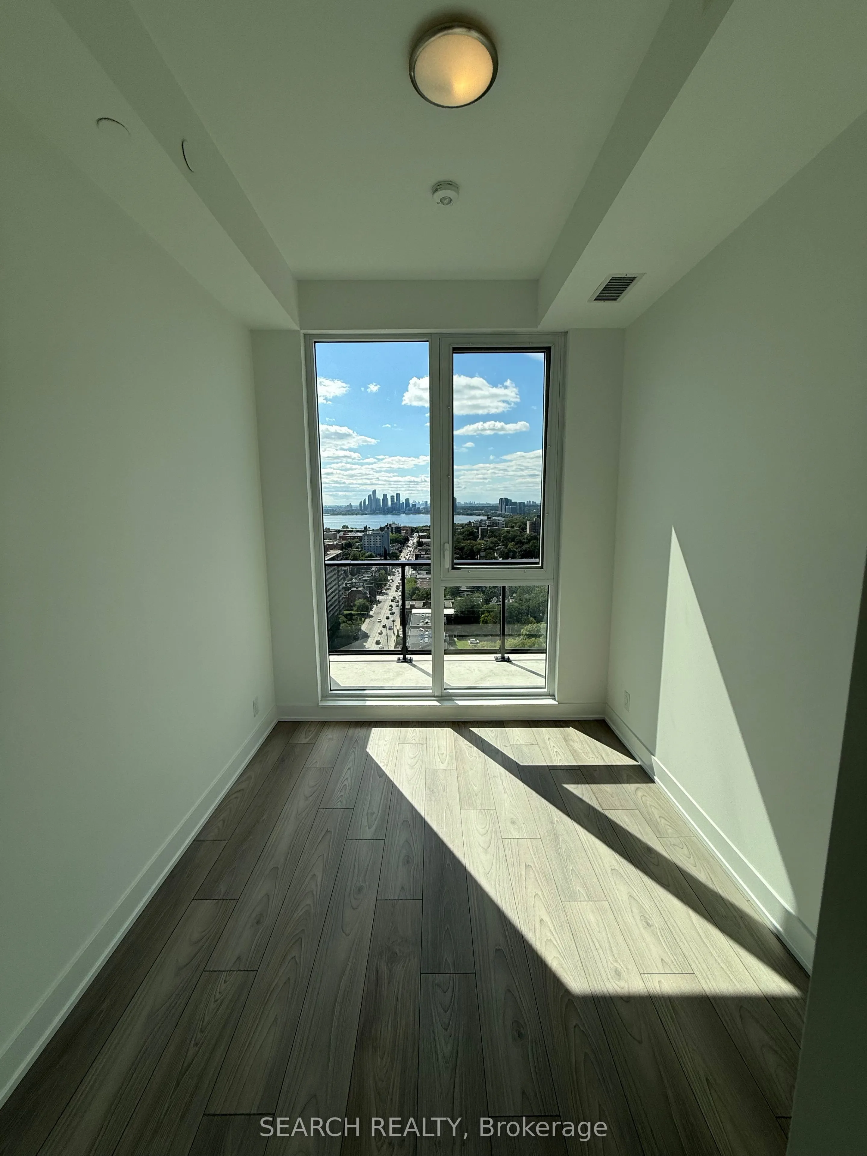 285 Dufferin Street, #PH5