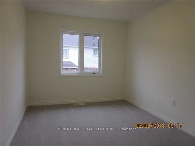 582 Laking Terrace