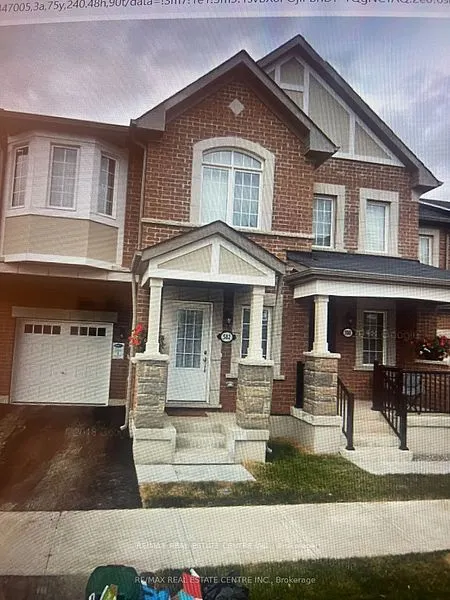 582 Laking Terrace