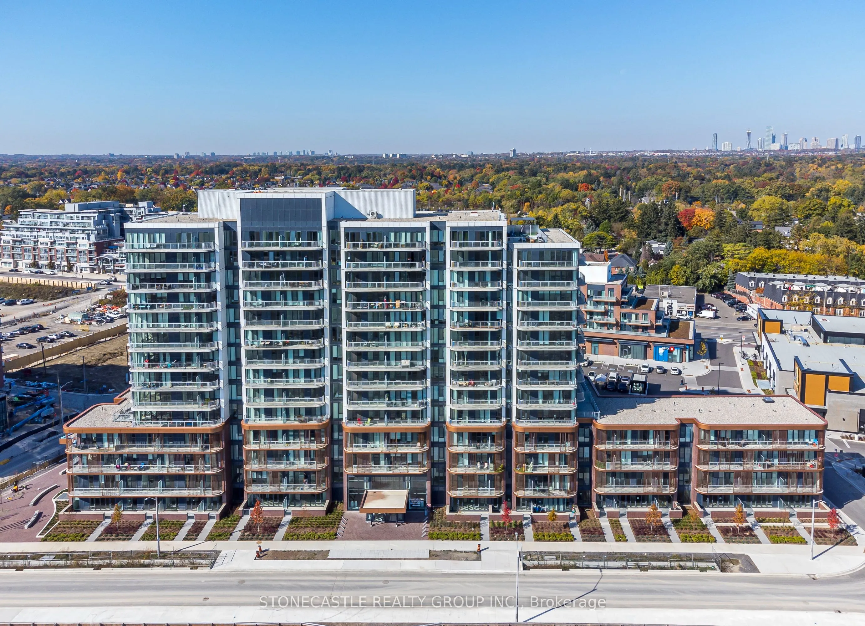 220 Missinnihe Way, #906