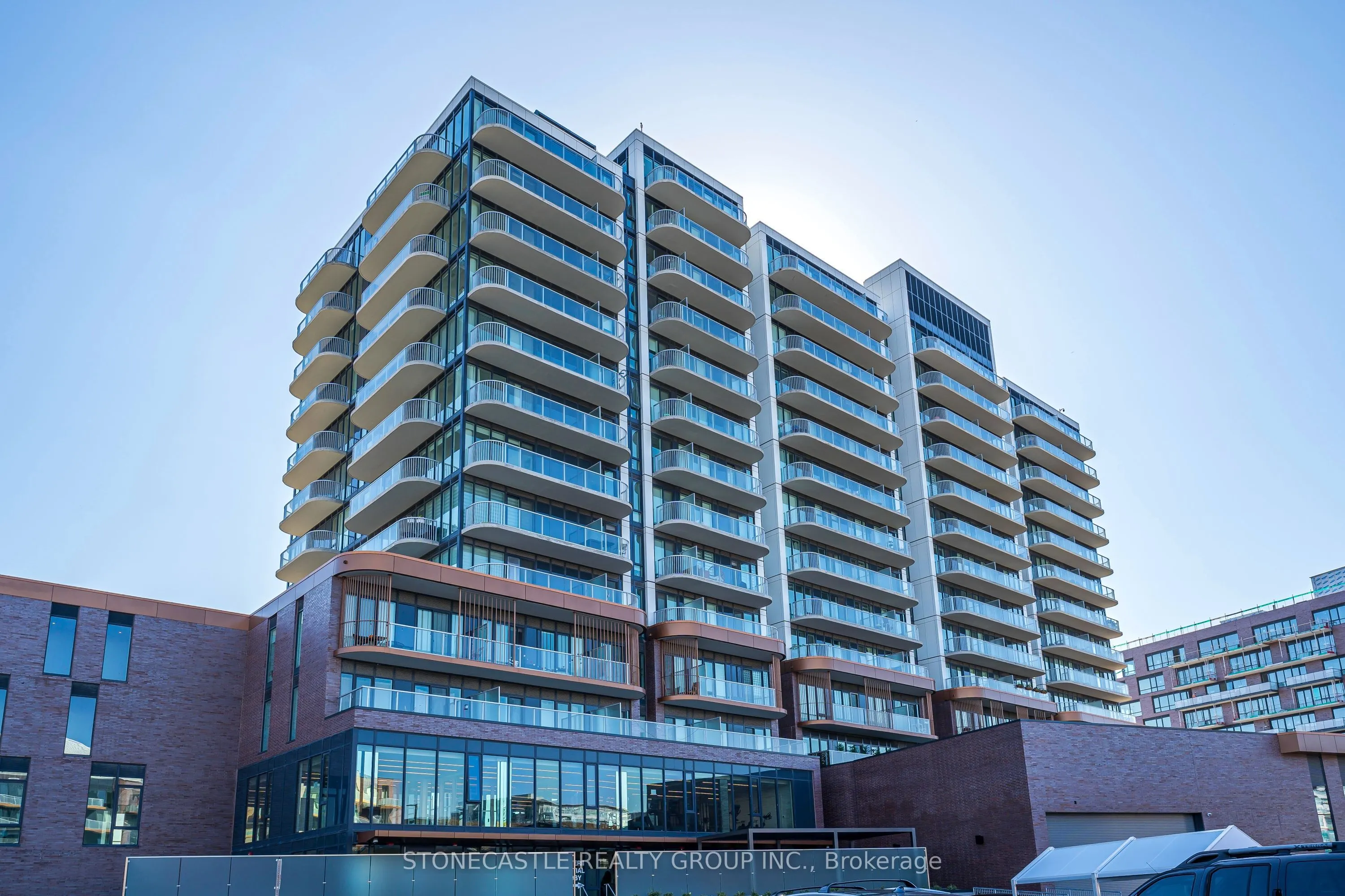 220 Missinnihe Way, #906