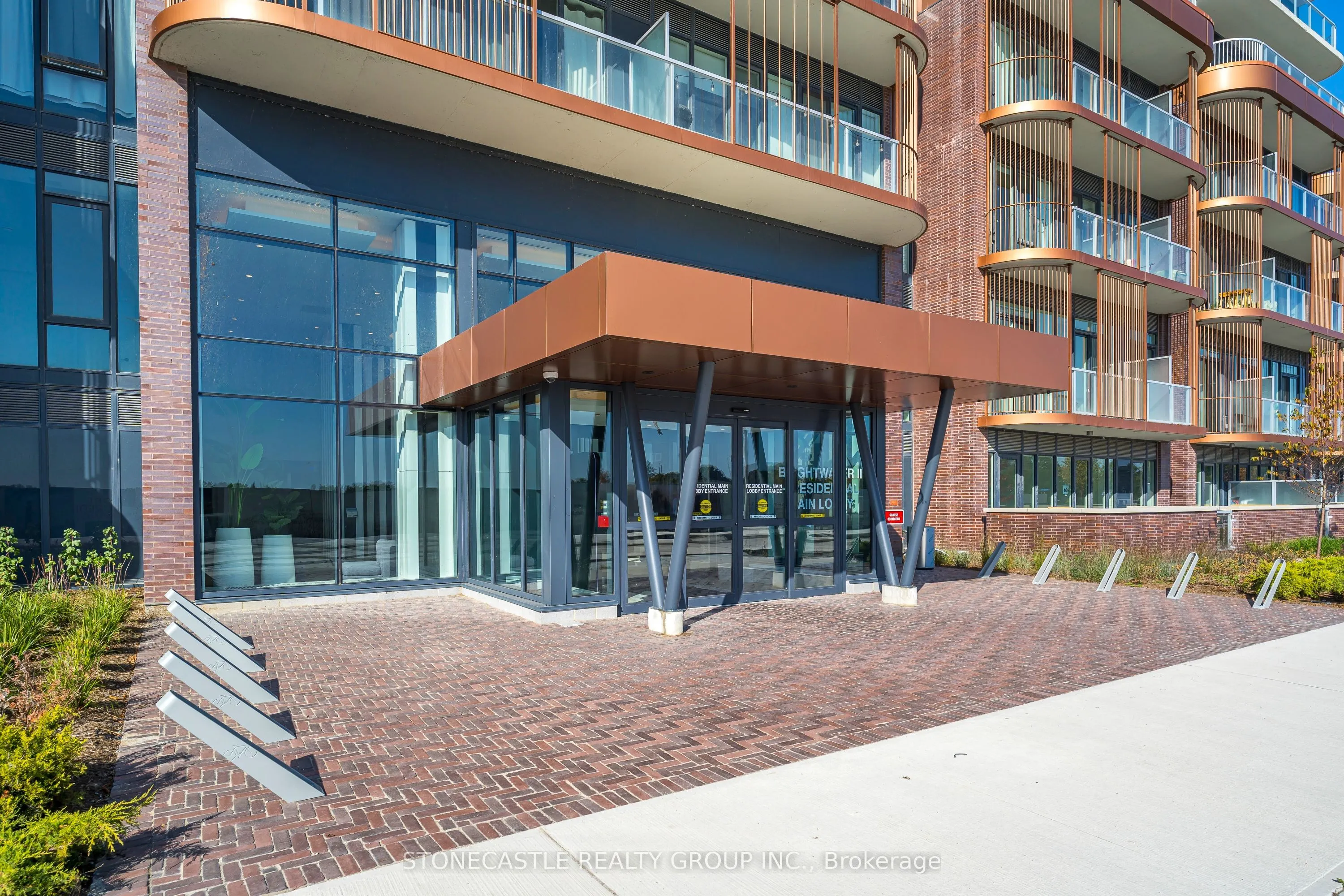 220 Missinnihe Way, #906