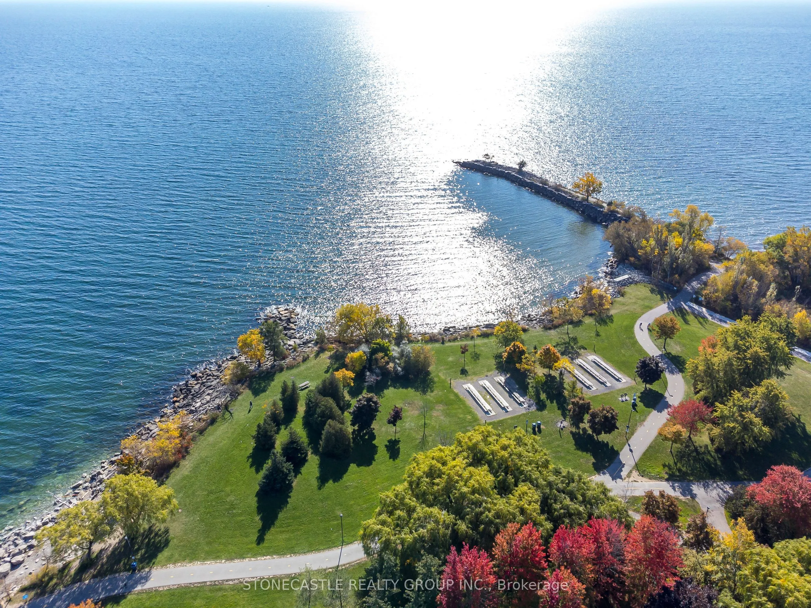 220 Missinnihe Way, #906