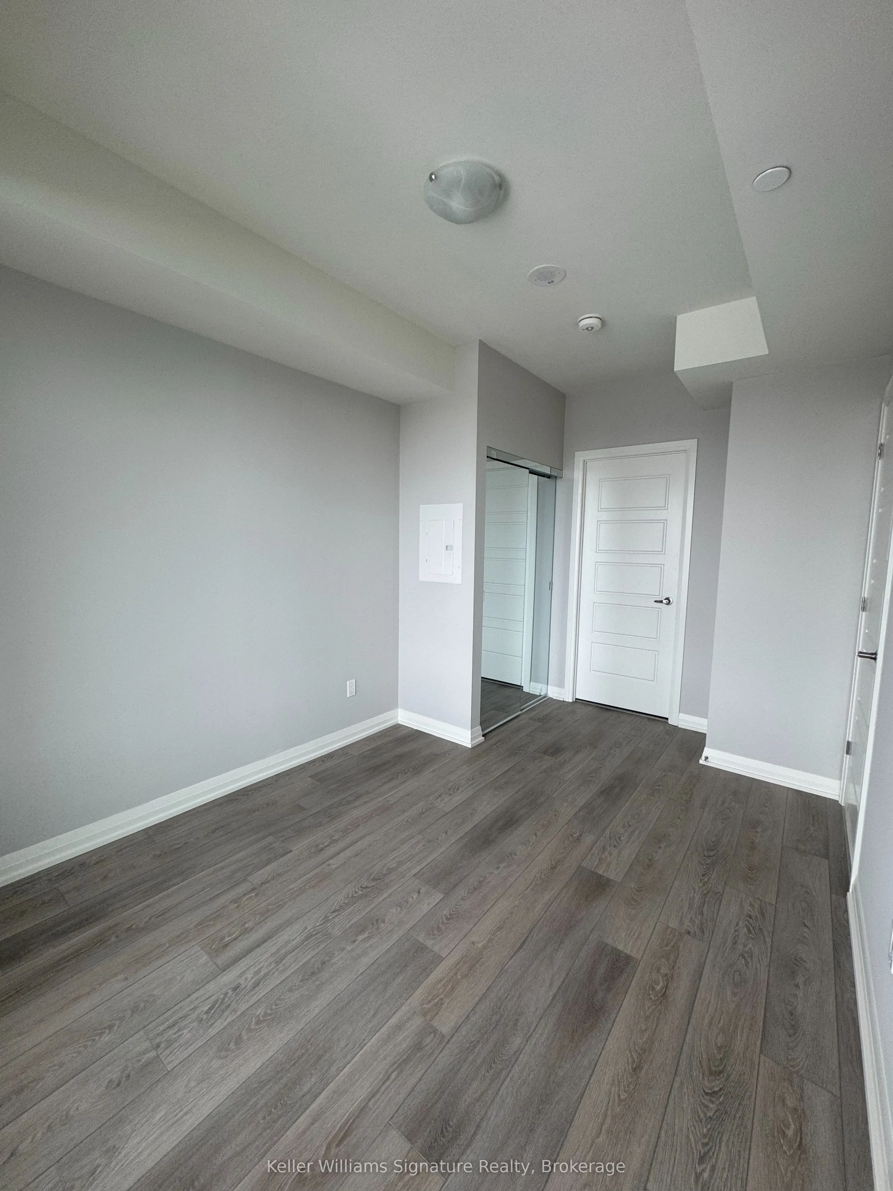1415 Dundas Street E, #809