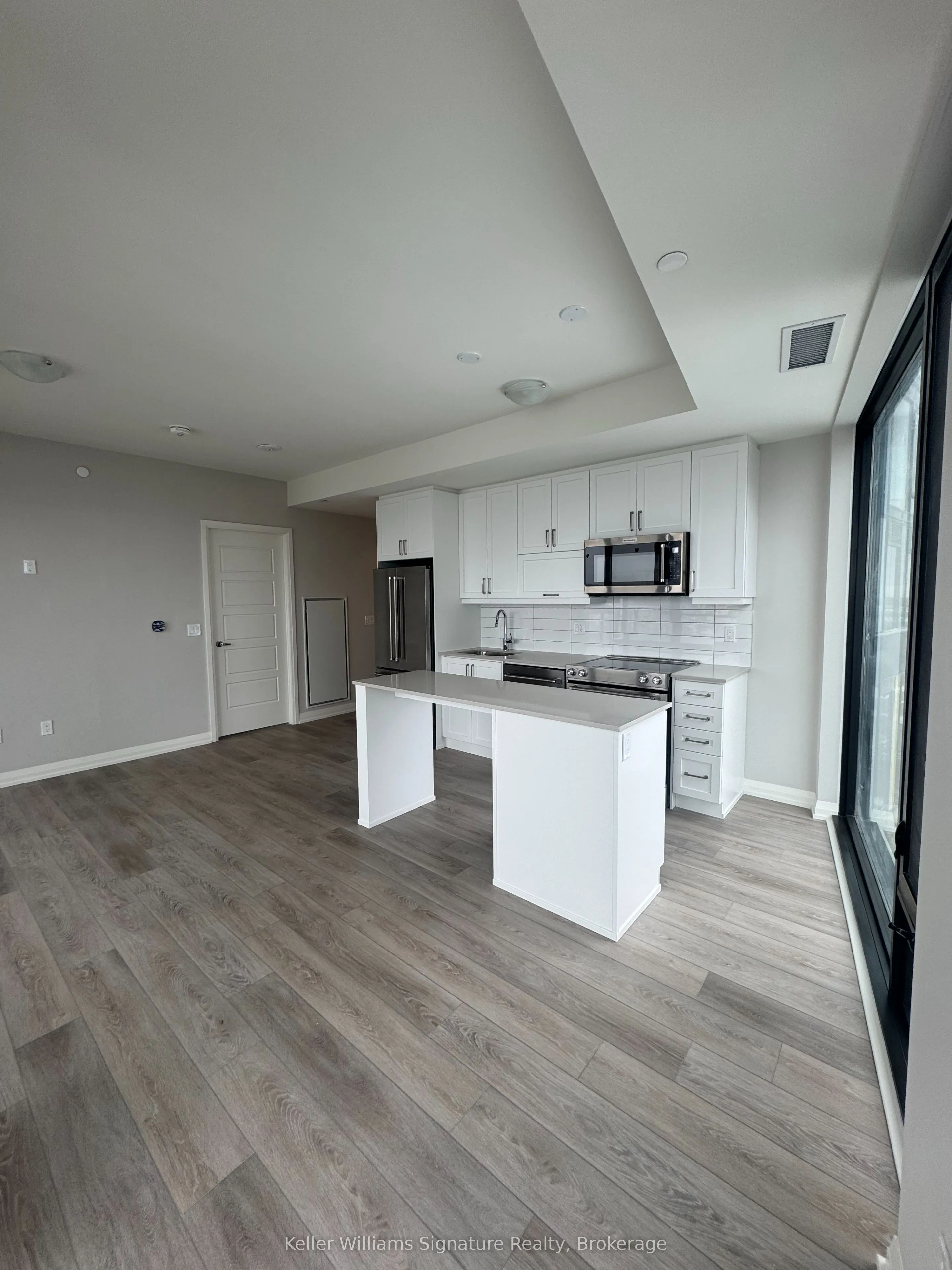 1415 Dundas Street E, #809