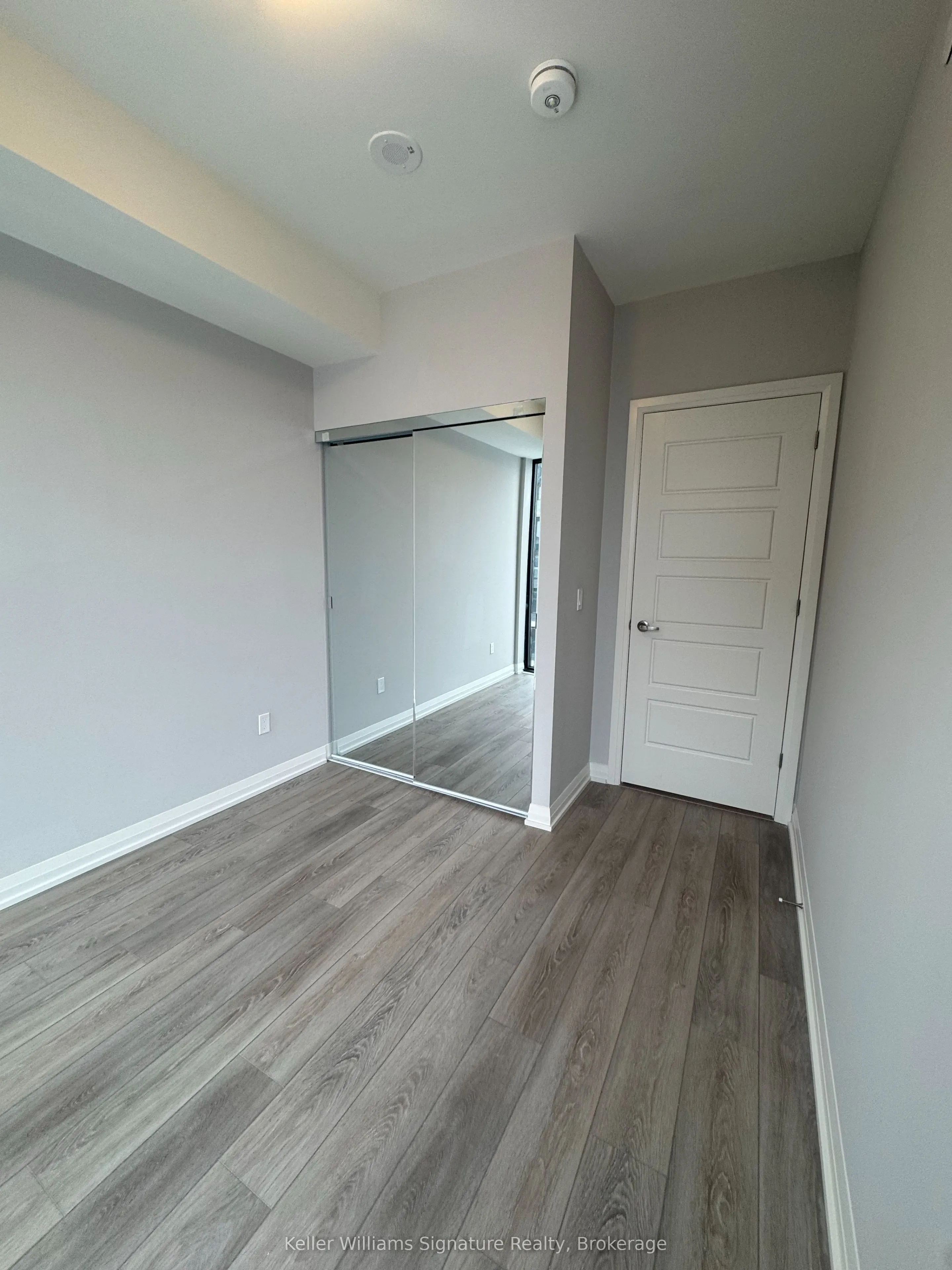 1415 Dundas Street E, #809