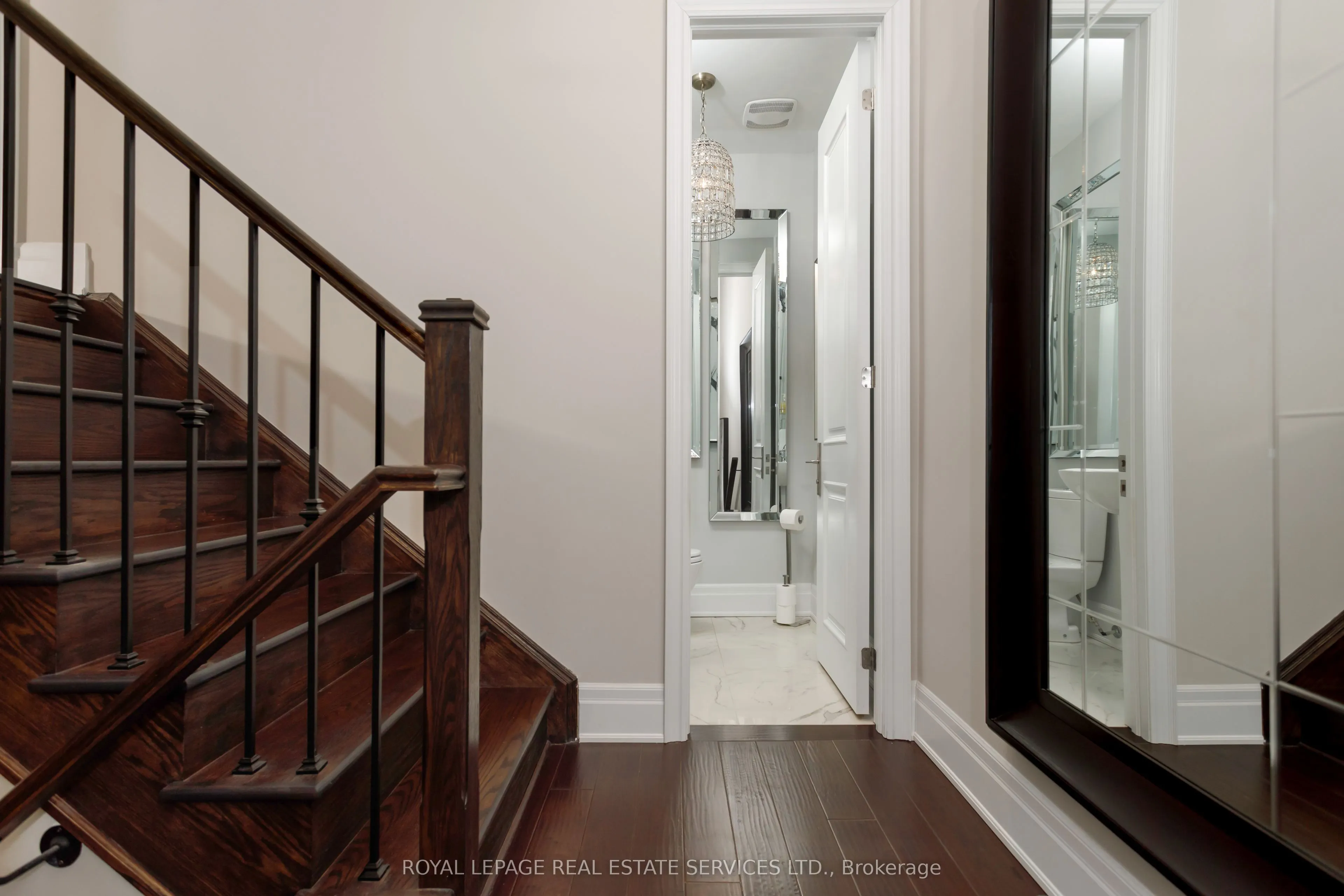 251 Hanover Street