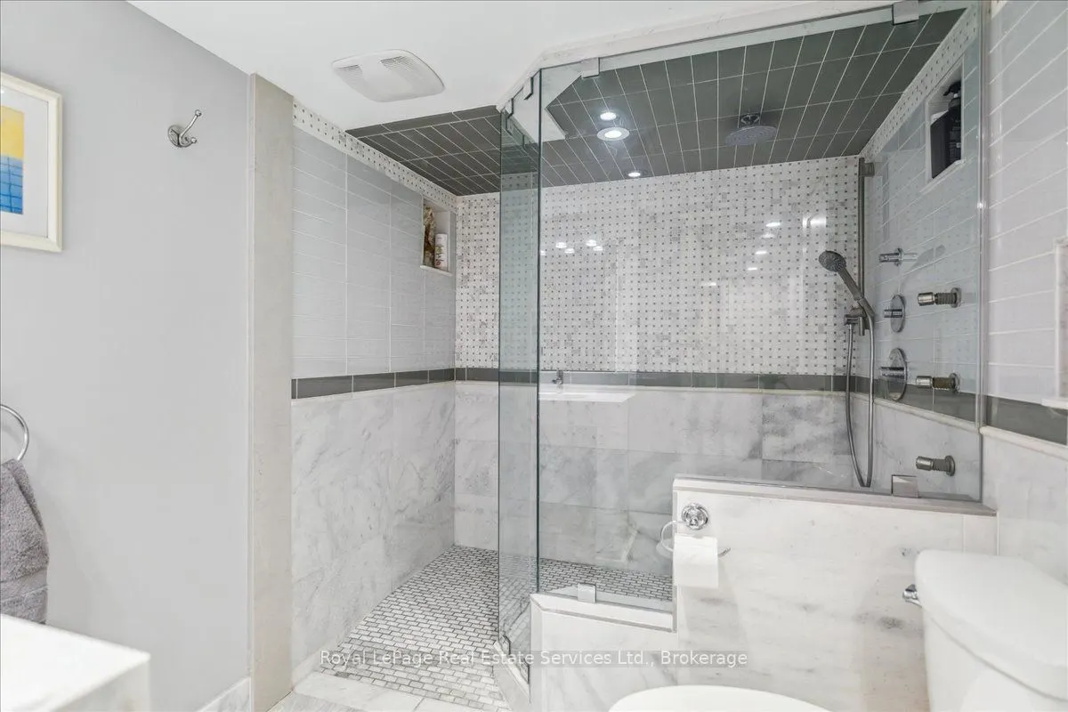 1211 Pinegrove Road