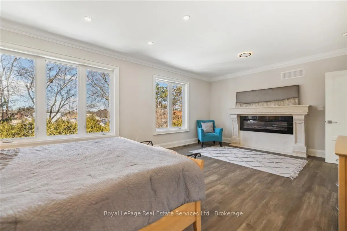 1211 Pinegrove Road